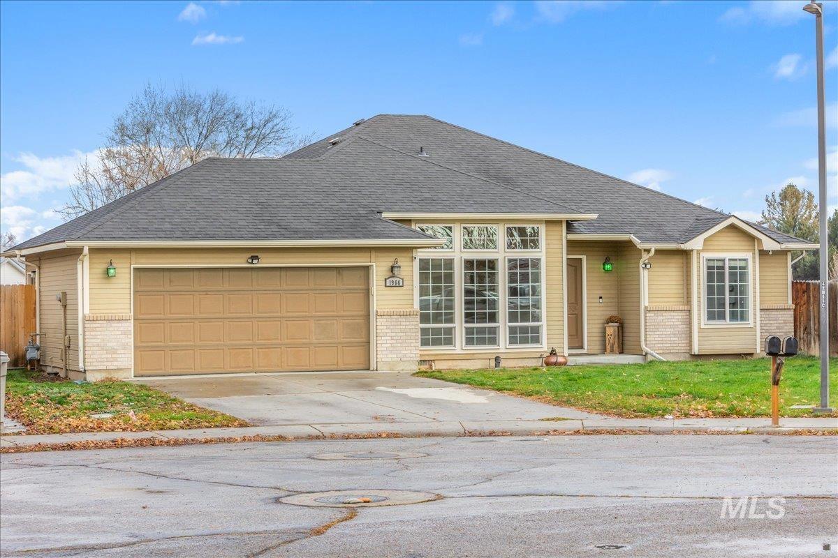 1966 N Pilgrim Avenue, Boise, Idaho 83704, 3 Bedrooms, 2 Bathrooms, Residential For Sale, Price $419,900, 98968717