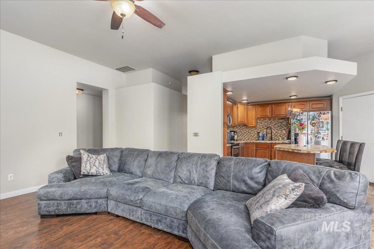 1966 N Pilgrim Avenue, Boise, Idaho 83704, 3 Bedrooms, 2 Bathrooms, Residential For Sale, Price $419,900, 98968717