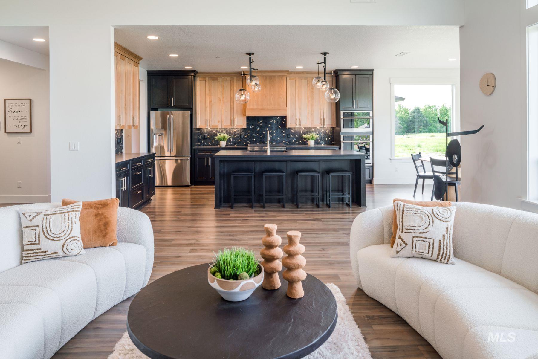 7623 W Flathead Lake Street, Eagle, Idaho 83616, 5 Bedrooms, 4.5 Bathrooms, Residential For Sale, Price $1,402,500, 98968724