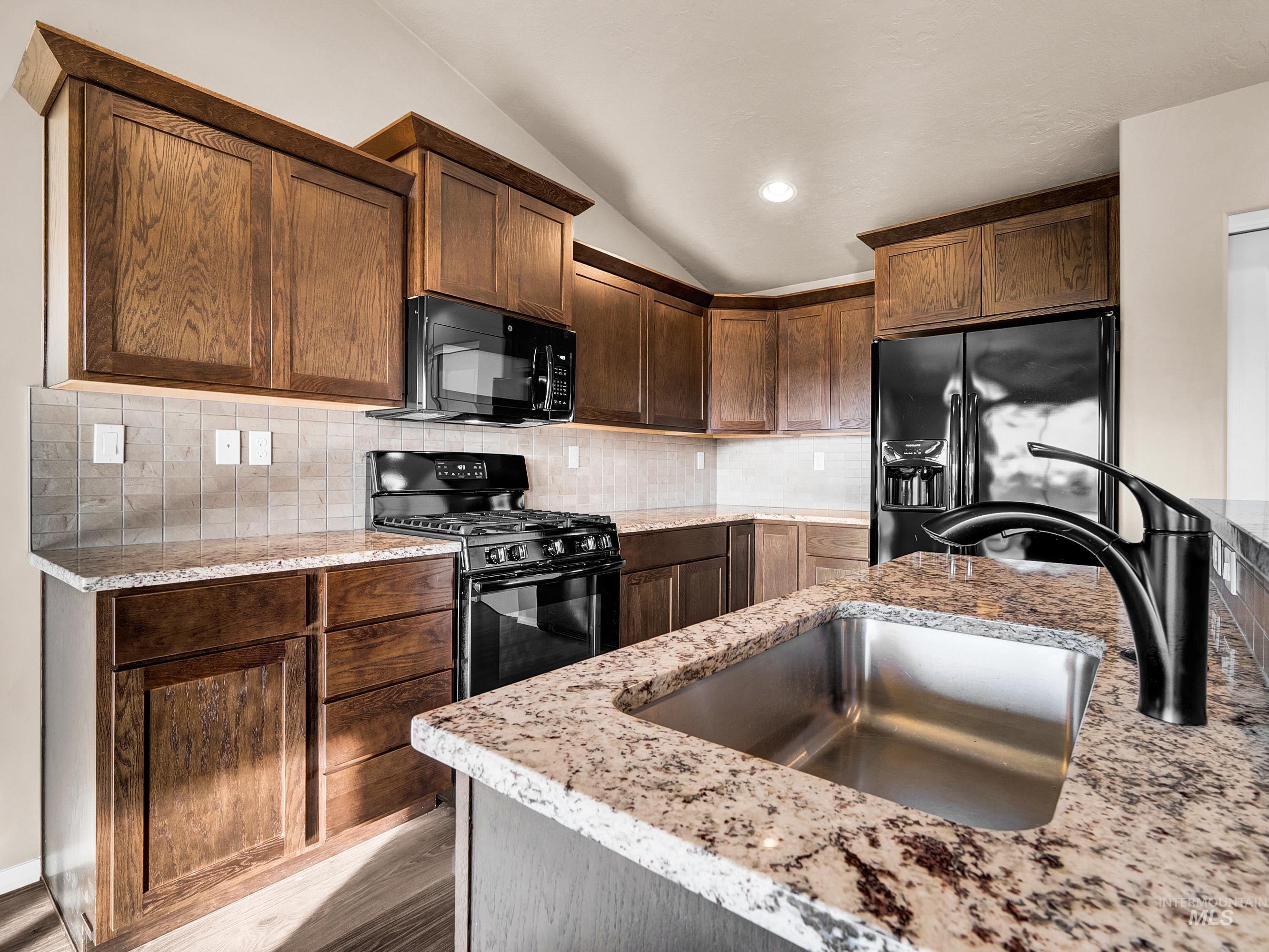 5520 Boomerang way, Caldwell, Idaho 83607, 3 Bedrooms, 2 Bathrooms, Residential For Sale, Price $369,900, 98968725