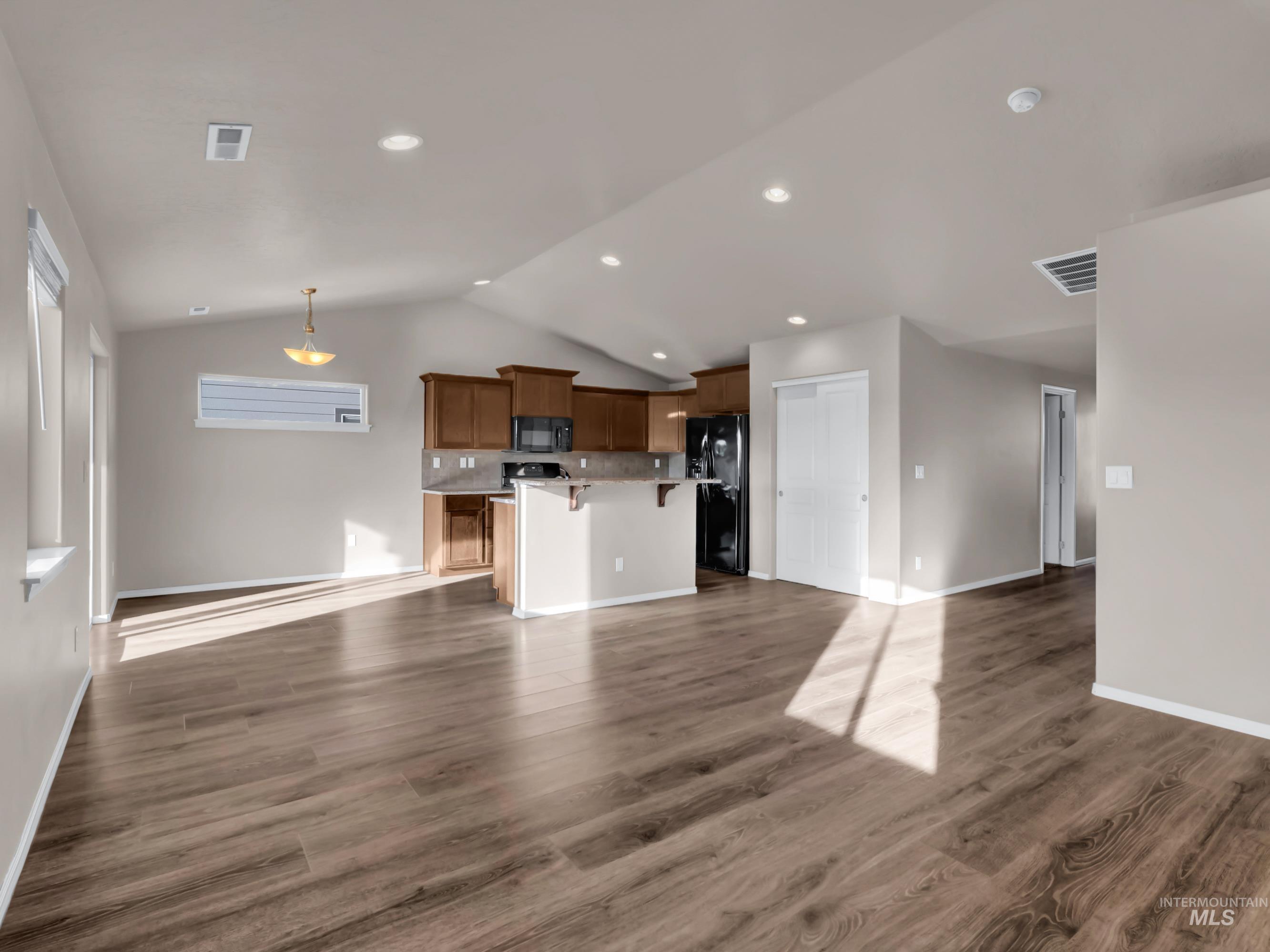 5520 Boomerang way, Caldwell, Idaho 83607, 3 Bedrooms, 2 Bathrooms, Residential For Sale, Price $369,900, 98968725