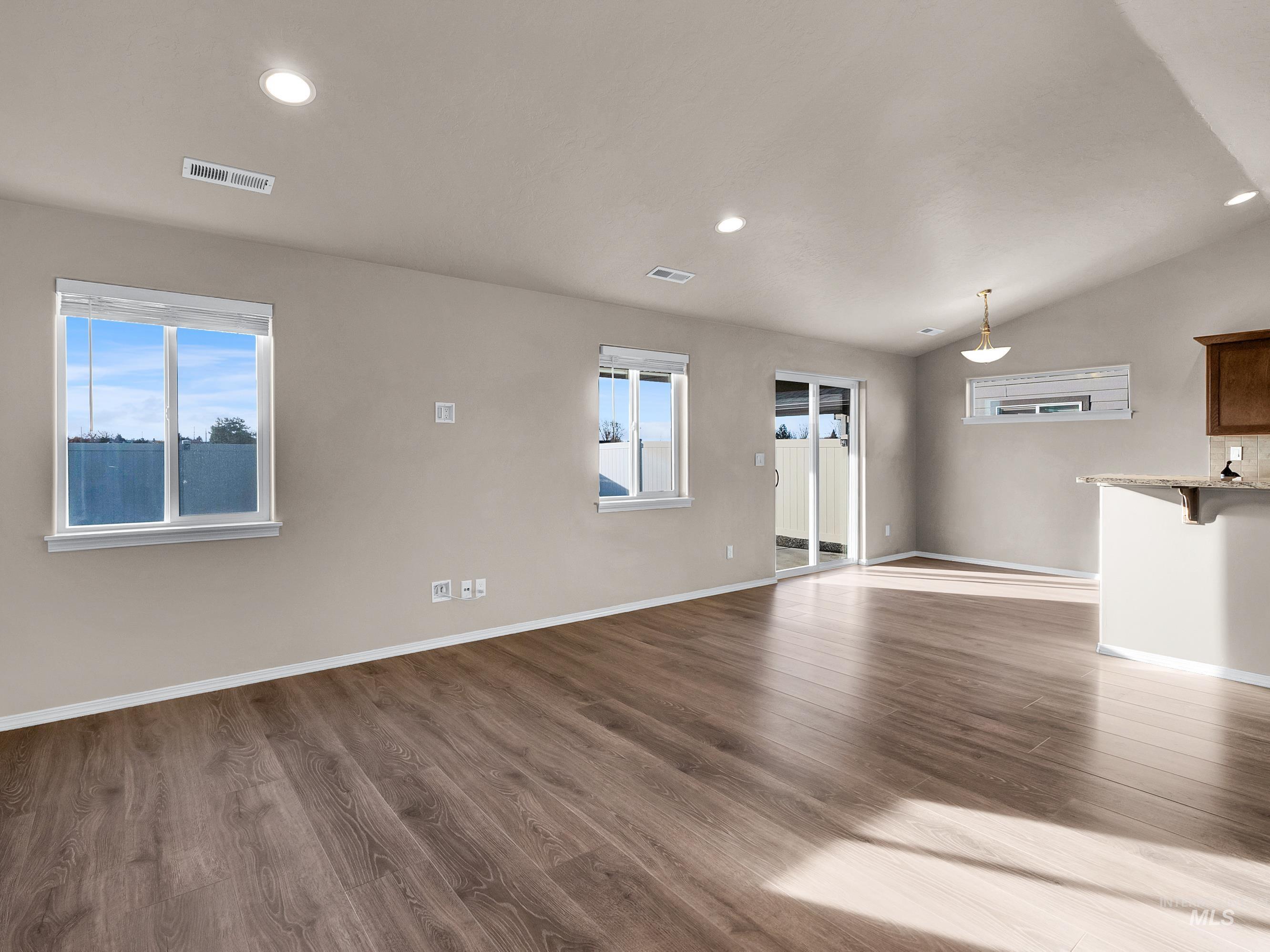 5520 Boomerang way, Caldwell, Idaho 83607, 3 Bedrooms, 2 Bathrooms, Residential For Sale, Price $369,900, 98968725