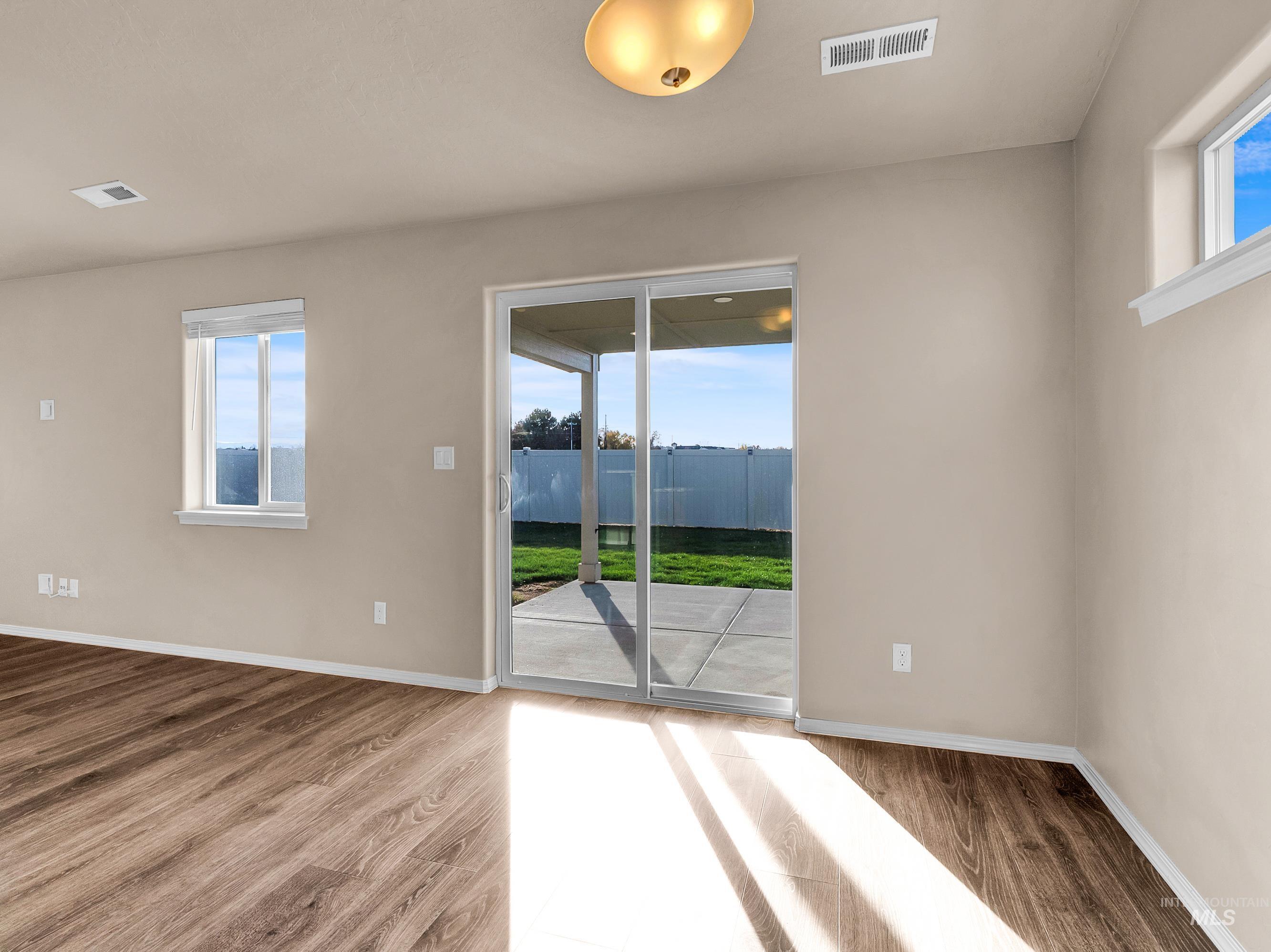 5520 Boomerang way, Caldwell, Idaho 83607, 3 Bedrooms, 2 Bathrooms, Residential For Sale, Price $369,900, 98968725