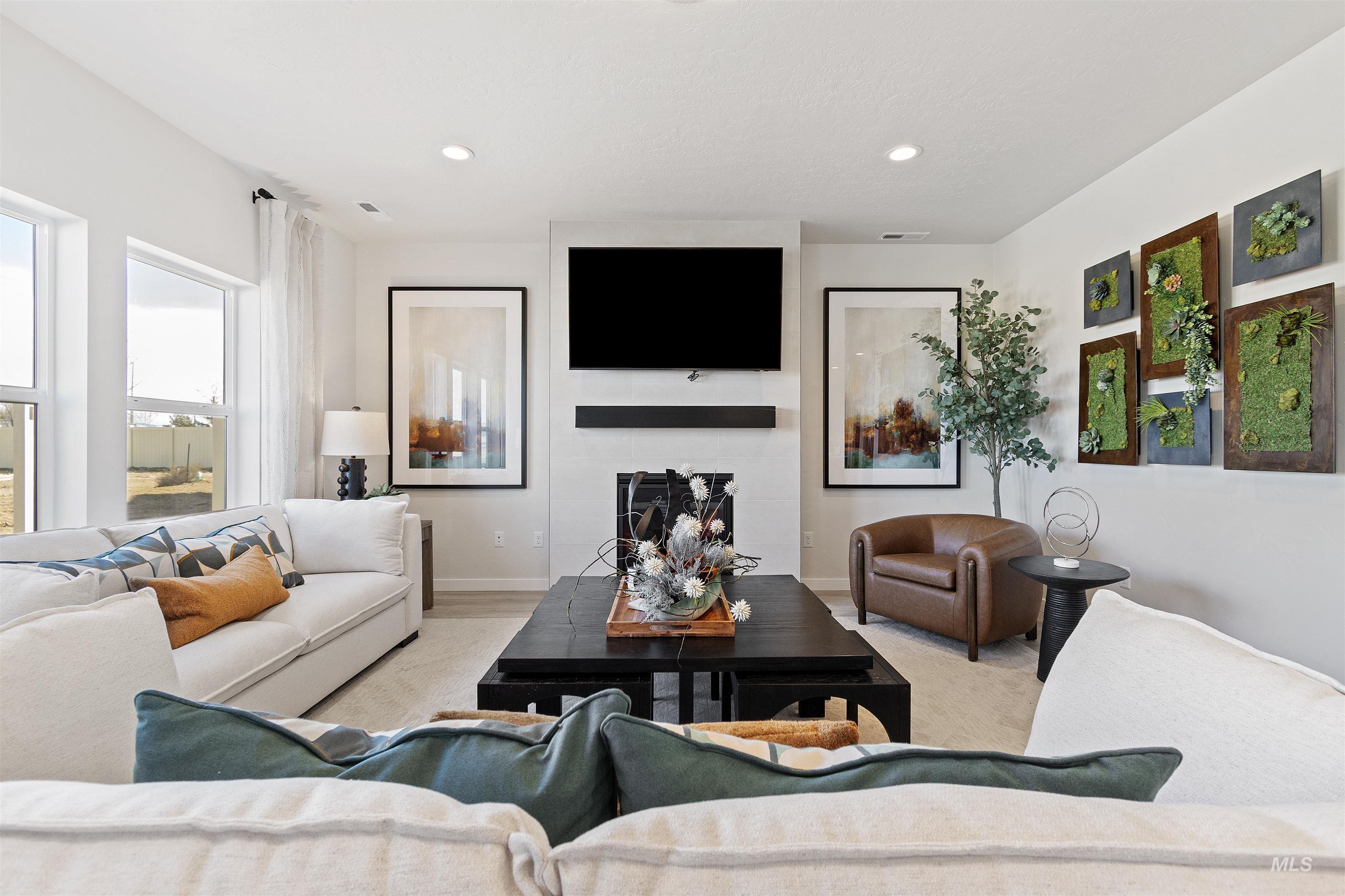 19240 Red Eagle Way, Caldwell, Idaho 83605, 5 Bedrooms, 3 Bathrooms, Residential For Sale, Price $478,599, 98968742