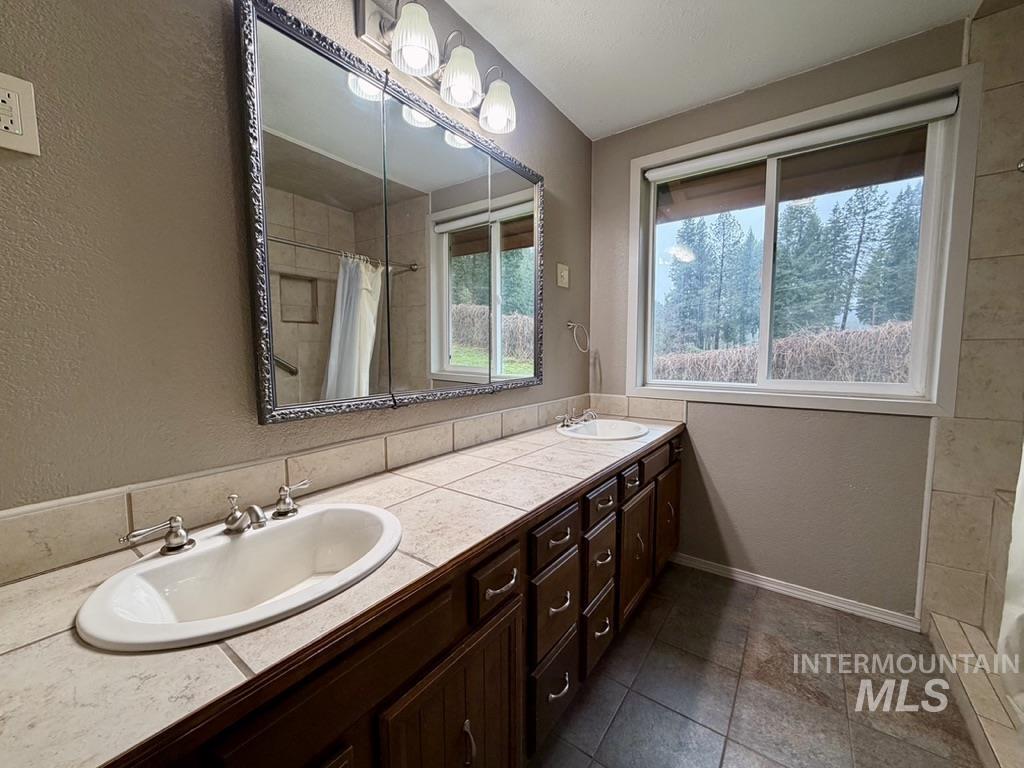 6883 Highway 12, Kooskia, Idaho 83539, 4 Bedrooms, 2 Bathrooms, Residential For Sale, Price $465,000, 98968768