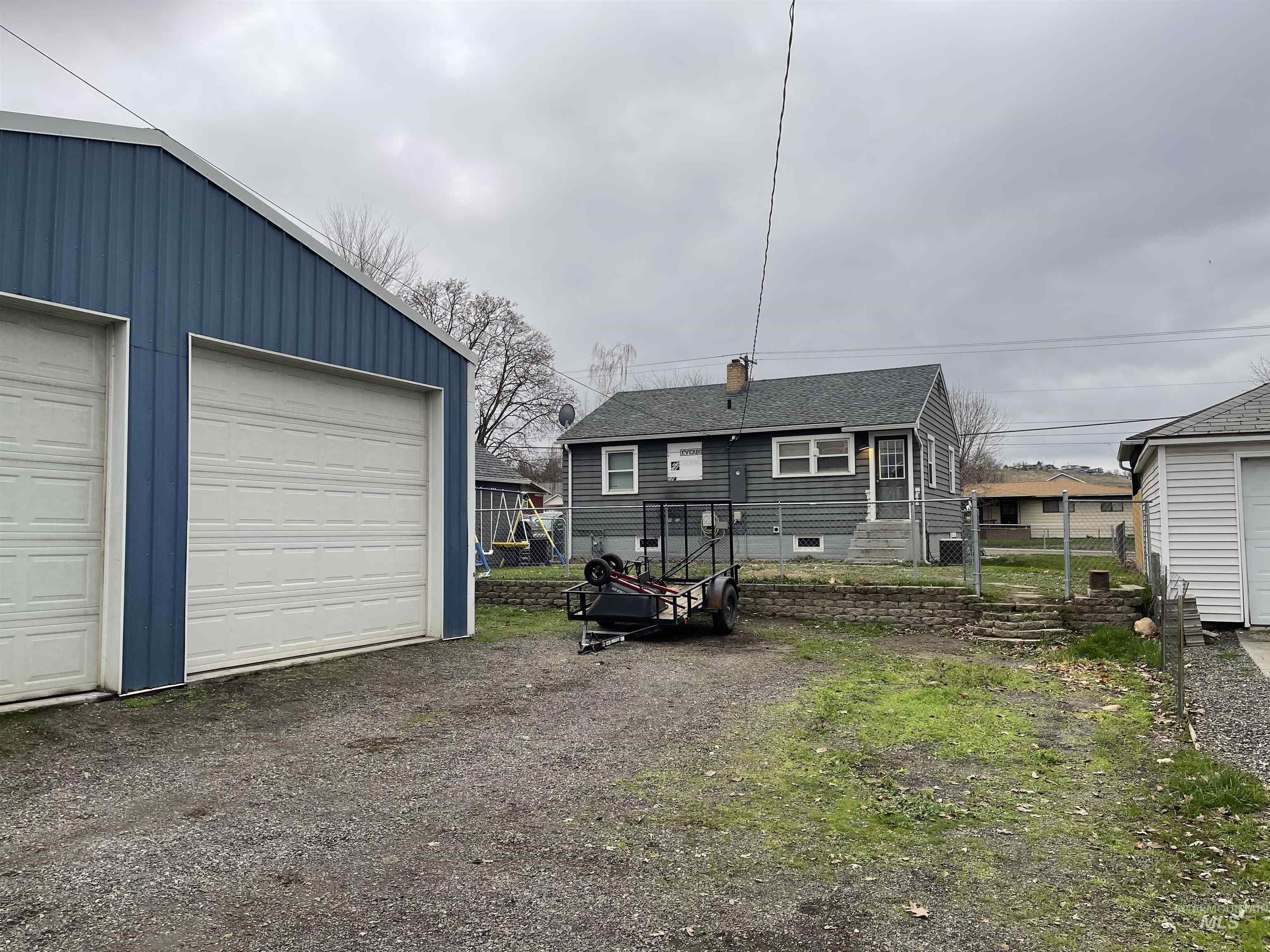 1117 15th Street, Clarkston, Idaho 99403, 3 Bedrooms, 1 Bathroom, Residential For Sale, Price $325,000, 98968775