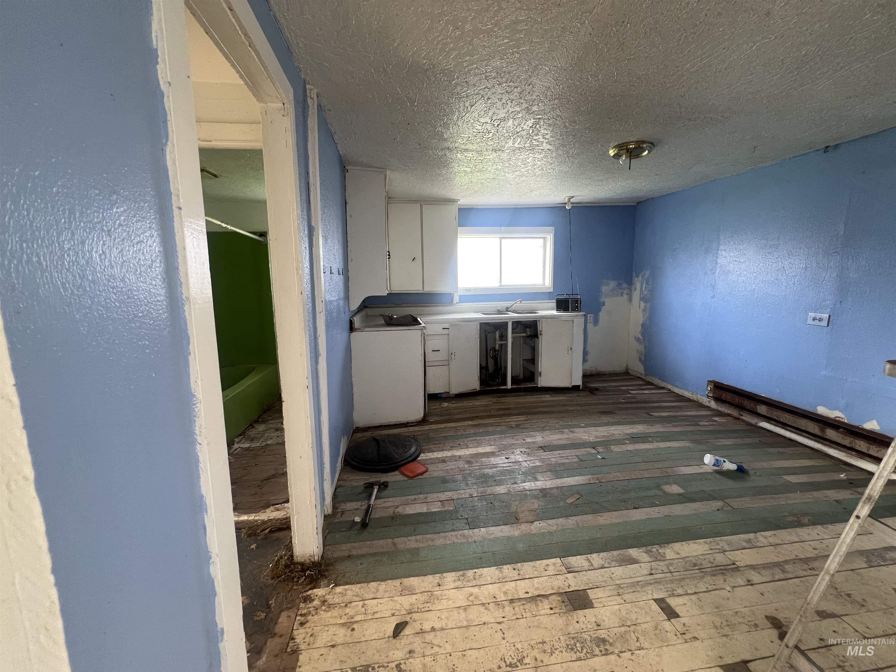 1902 4th Ave, Clarkston, Washington 99403, 2 Bedrooms, 1 Bathroom, Residential For Sale, Price $120,000, 98968777