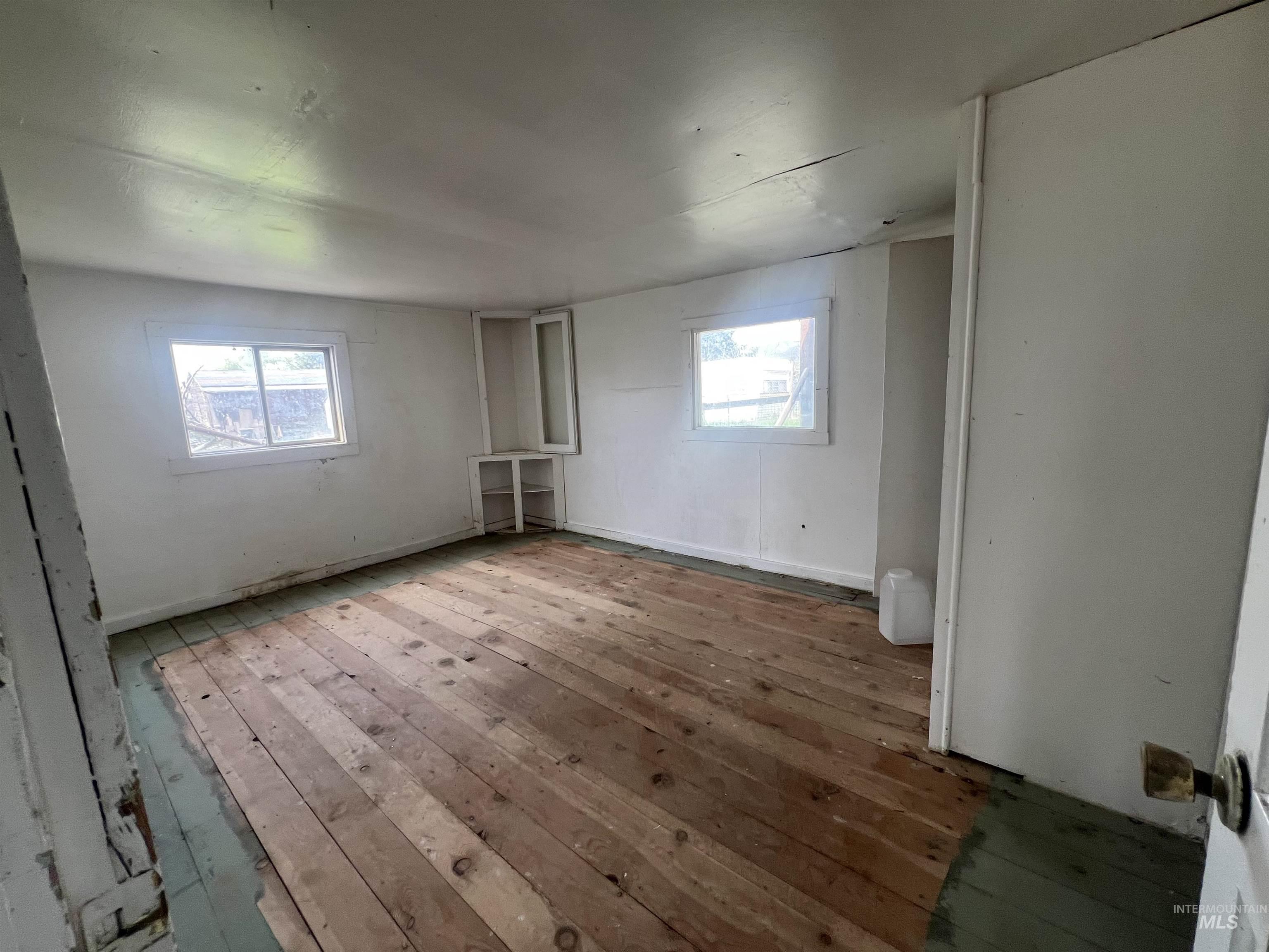 1902 4th Ave, Clarkston, Washington 99403, 2 Bedrooms, 1 Bathroom, Residential For Sale, Price $120,000, 98968777