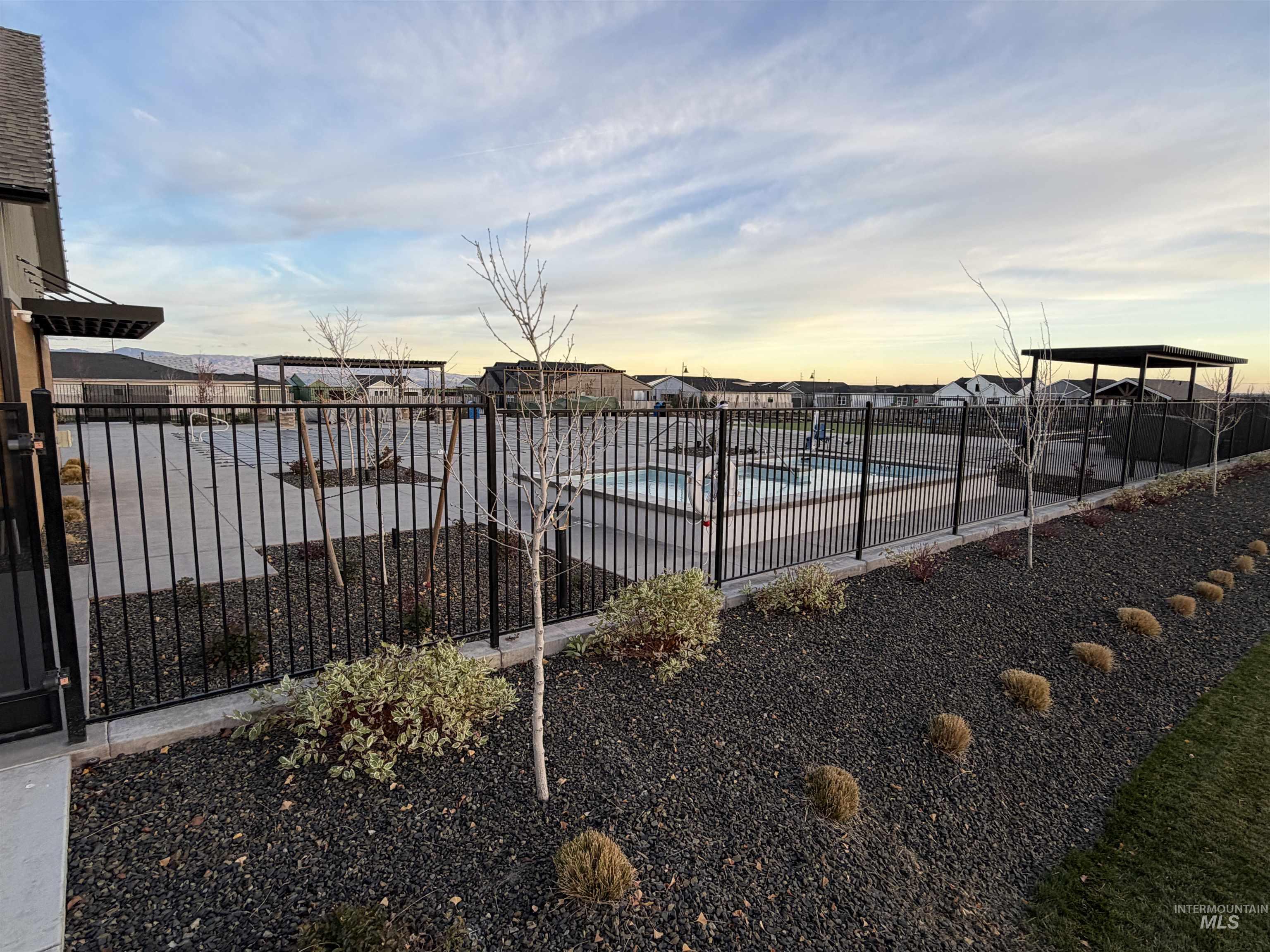 2186 N Leatherwood, Star, Idaho 83669, 2 Bedrooms, 2 Bathrooms, Residential For Sale, Price $454,900, 98968779