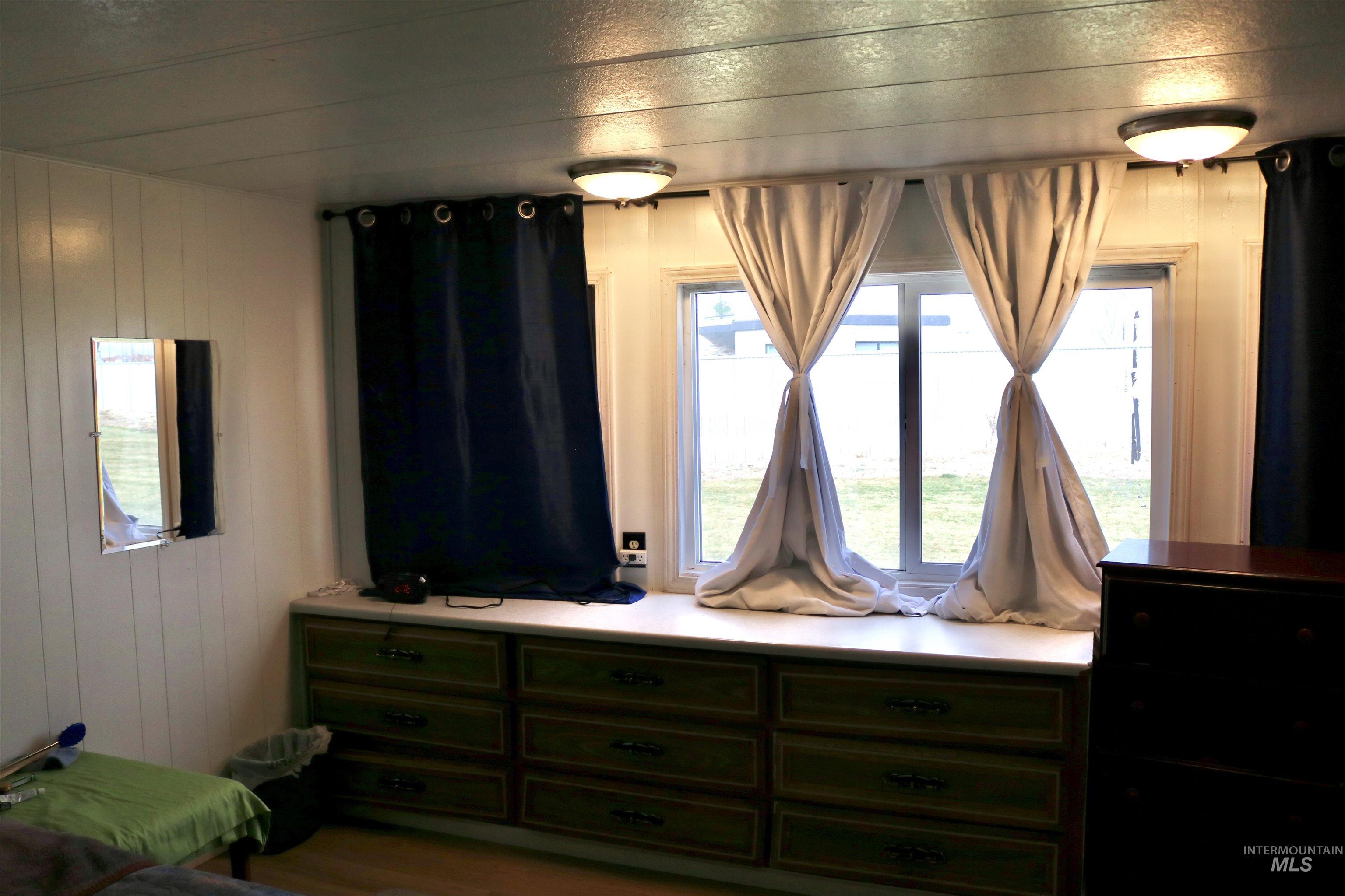 1410 Flamingo, Nampa, Idaho 83651, 2 Bedrooms, 2 Bathrooms, Residential For Sale, Price $73,900, 98968784