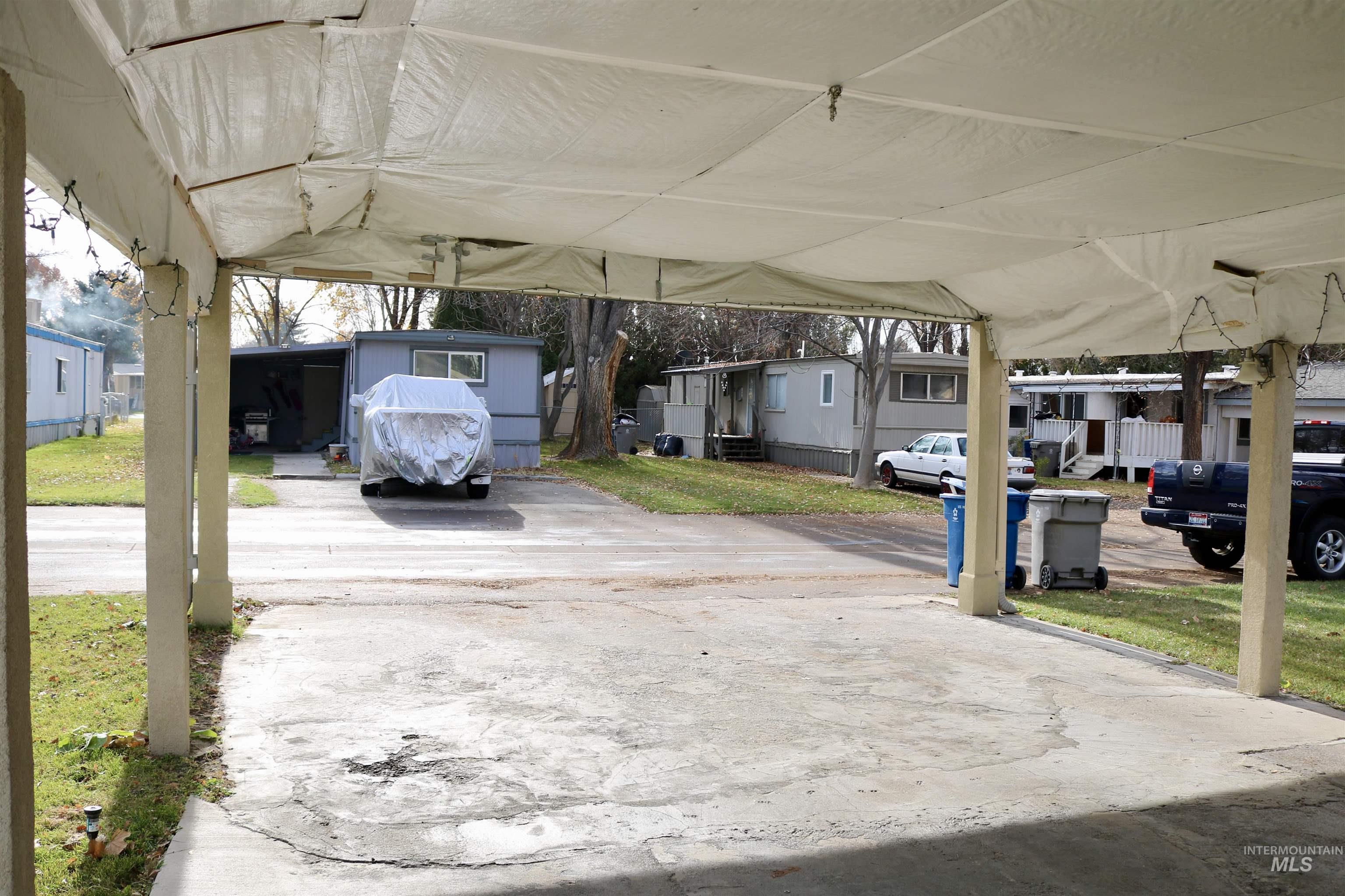 1410 Flamingo, Nampa, Idaho 83651, 2 Bedrooms, 2 Bathrooms, Residential For Sale, Price $73,900, 98968784