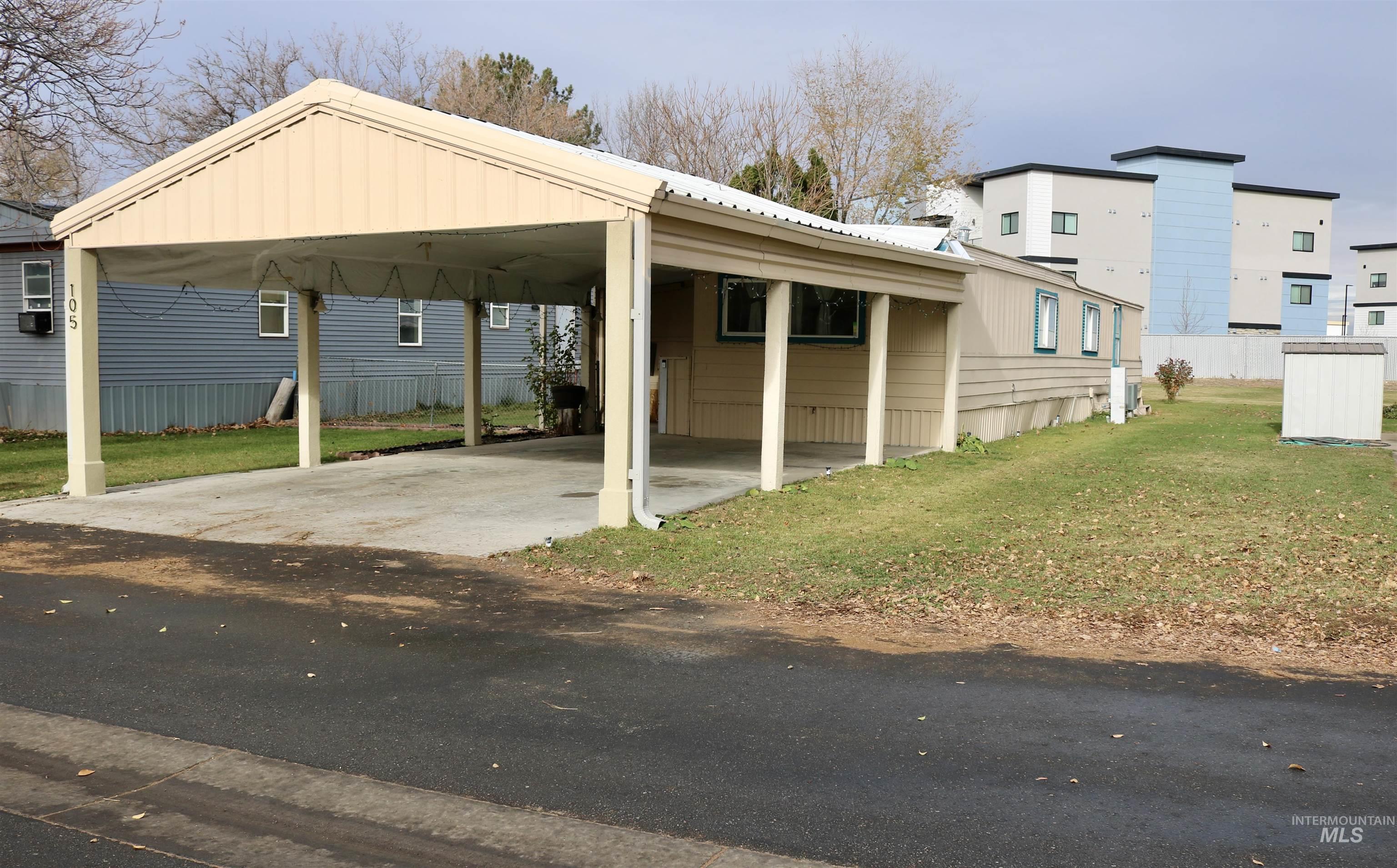 1410 Flamingo, Nampa, Idaho 83651, 2 Bedrooms, 2 Bathrooms, Residential For Sale, Price $73,900, 98968784