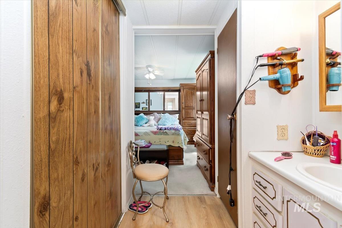 275 N Checola Cir, Boise, Idaho 83713-8004, 2 Bedrooms, 2 Bathrooms, Residential For Sale, Price $120,000, 98968786