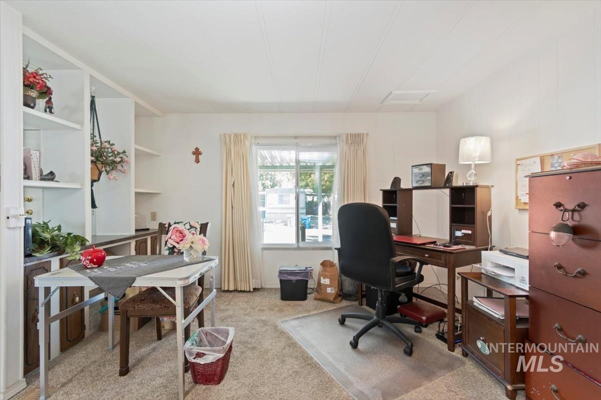 275 N Checola Cir, Boise, Idaho 83713-8004, 2 Bedrooms, 2 Bathrooms, Residential For Sale, Price $120,000, 98968786