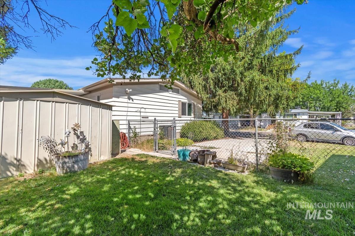 275 N Checola Cir, Boise, Idaho 83713-8004, 2 Bedrooms, 2 Bathrooms, Residential For Sale, Price $120,000, 98968786