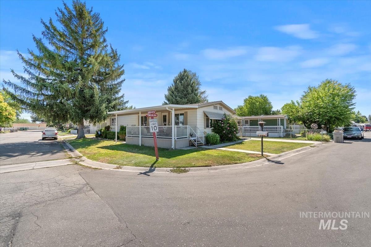 275 N Checola Cir, Boise, Idaho 83713-8004, 2 Bedrooms, 2 Bathrooms, Residential For Sale, Price $120,000, 98968786