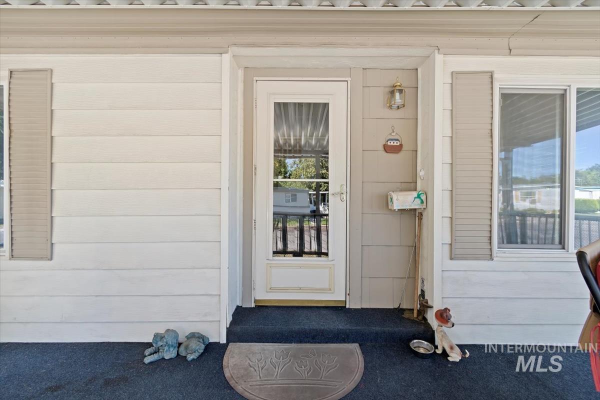 275 N Checola Cir, Boise, Idaho 83713-8004, 2 Bedrooms, 2 Bathrooms, Residential For Sale, Price $120,000, 98968786