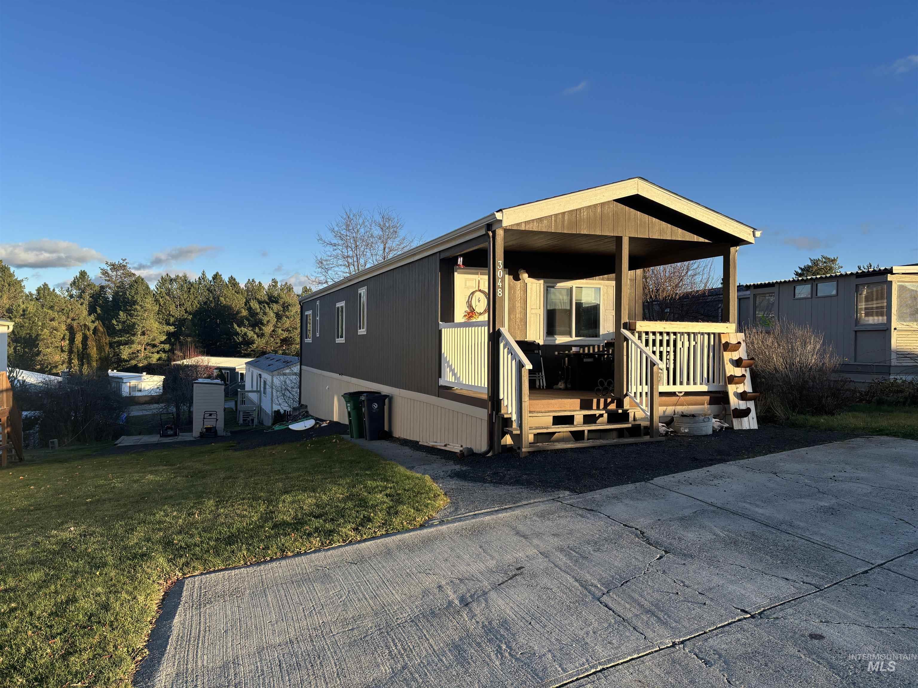 609 N Almon, Moscow, Idaho 83843, 2 Bedrooms, 1 Bathroom, Residential For Sale, Price $85,999,MLS 98968787