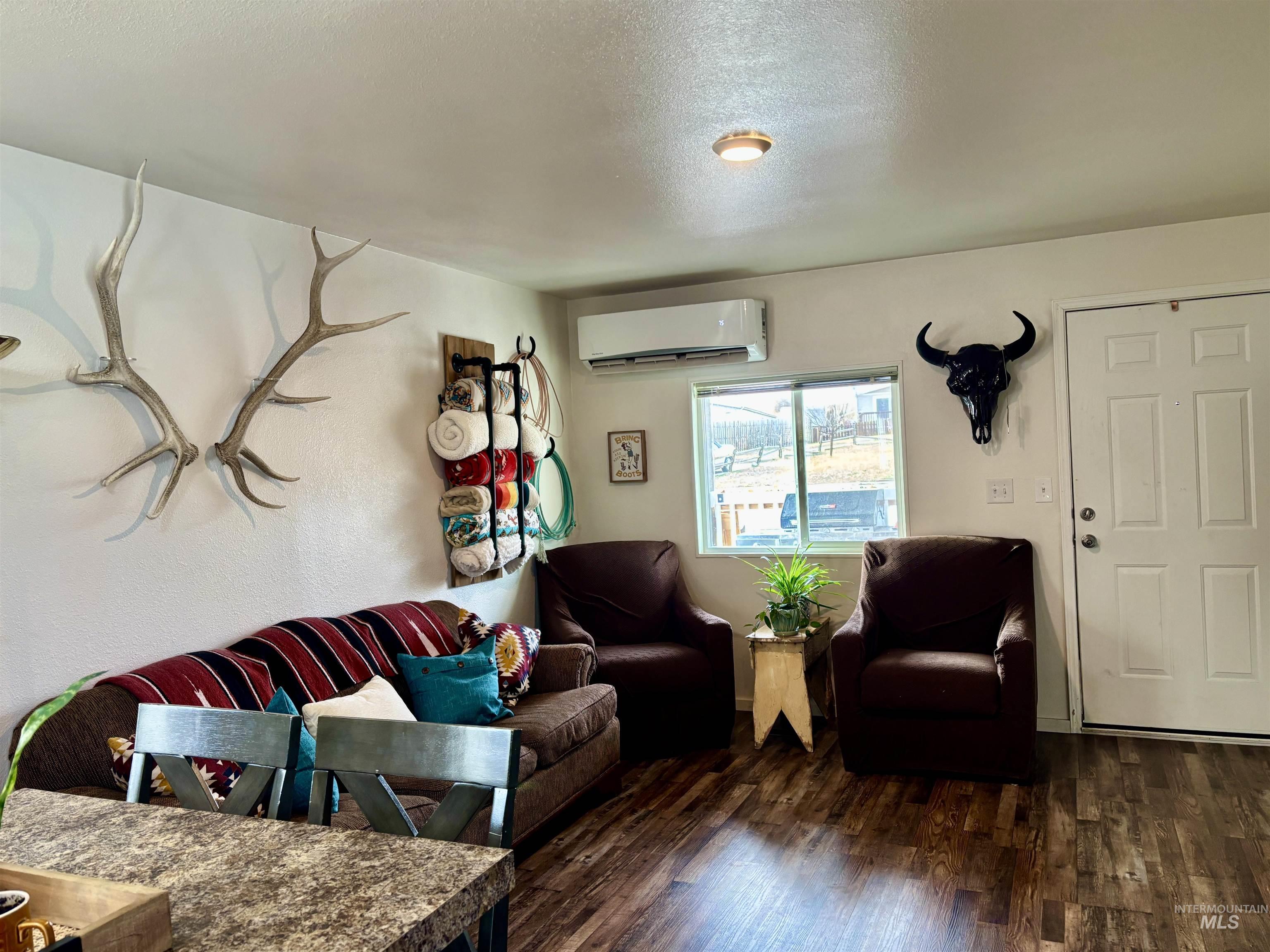 609 N Almon, Moscow, Idaho 83843, 2 Bedrooms, 1 Bathroom, Residential For Sale, Price $85,999,MLS 98968787