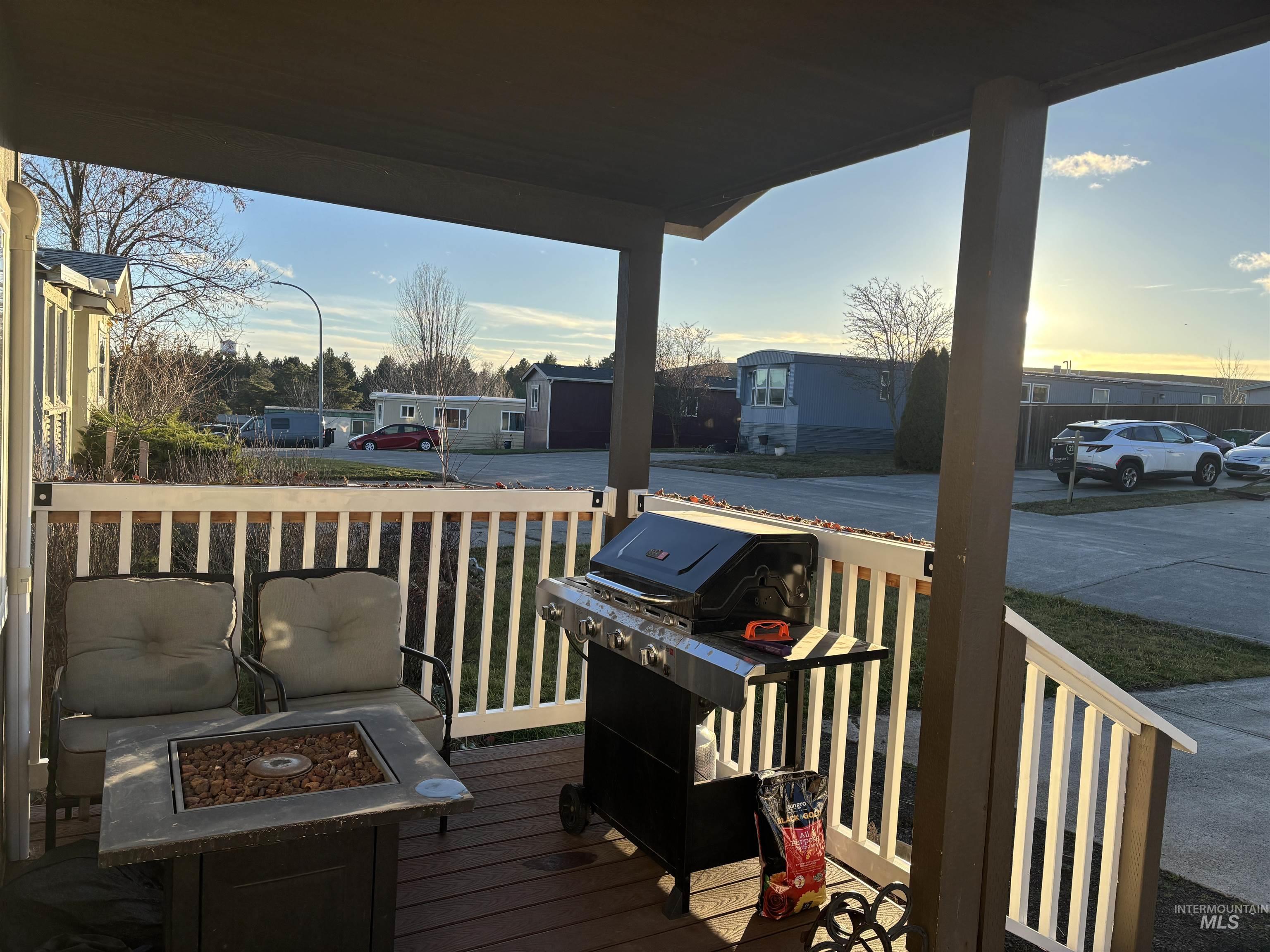 609 N Almon, Moscow, Idaho 83843, 2 Bedrooms, 1 Bathroom, Residential For Sale, Price $85,999,MLS 98968787