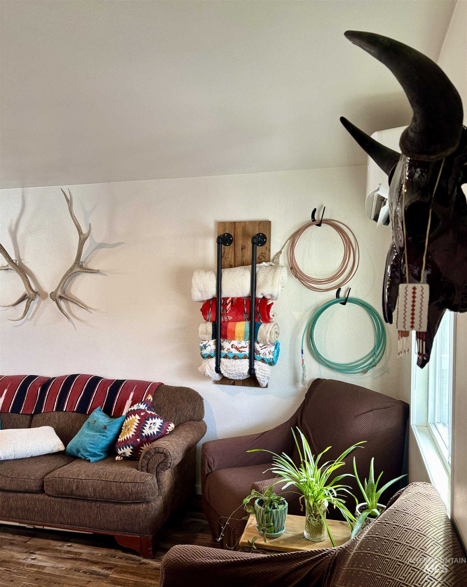 609 N Almon, Moscow, Idaho 83843, 2 Bedrooms, 1 Bathroom, Residential For Sale, Price $85,999,MLS 98968787