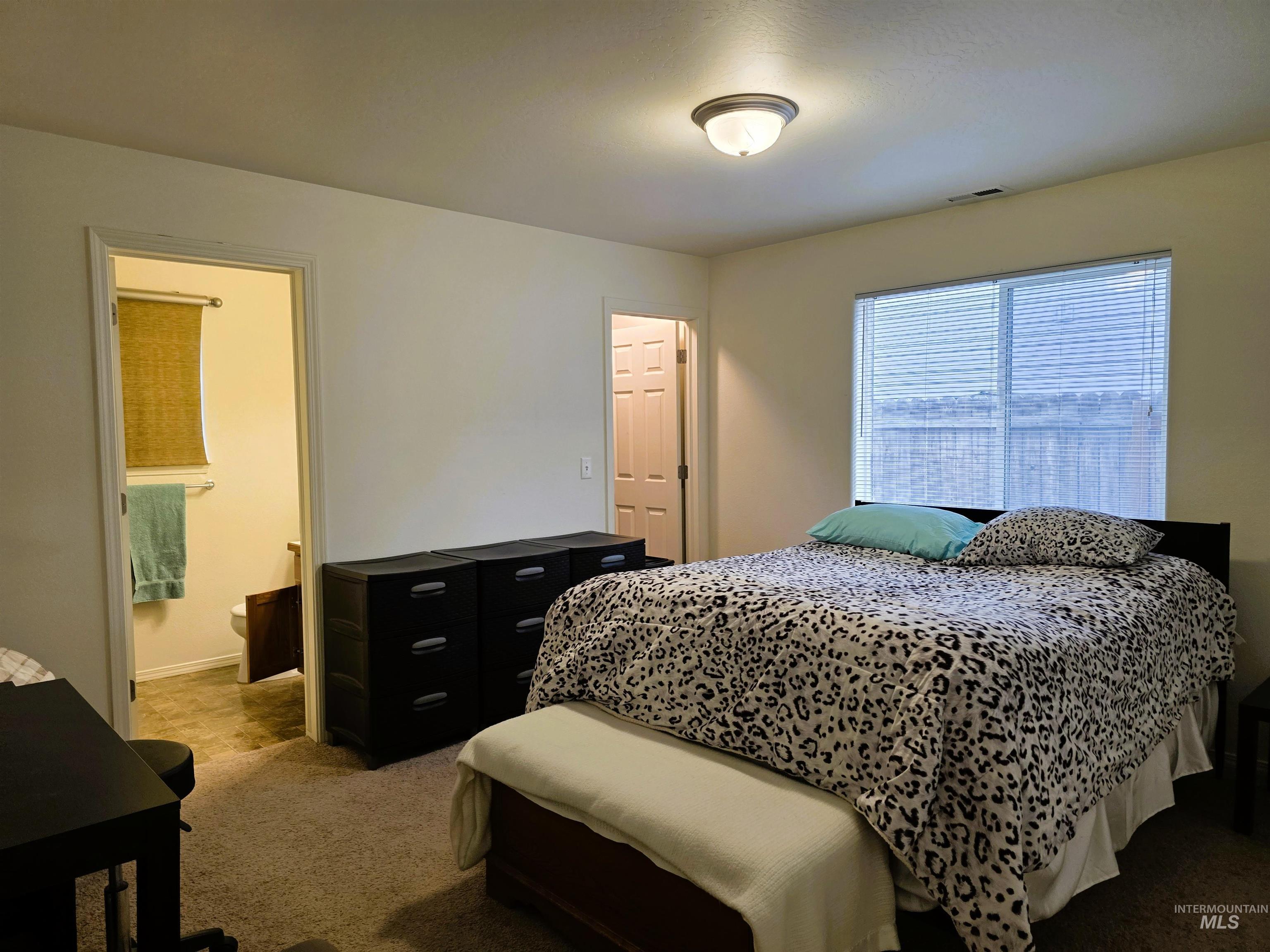 1512 N Elm St, Jerome, Idaho 83338, 3 Bedrooms, 2 Bathrooms, Residential For Sale, Price $315,000, 98968788