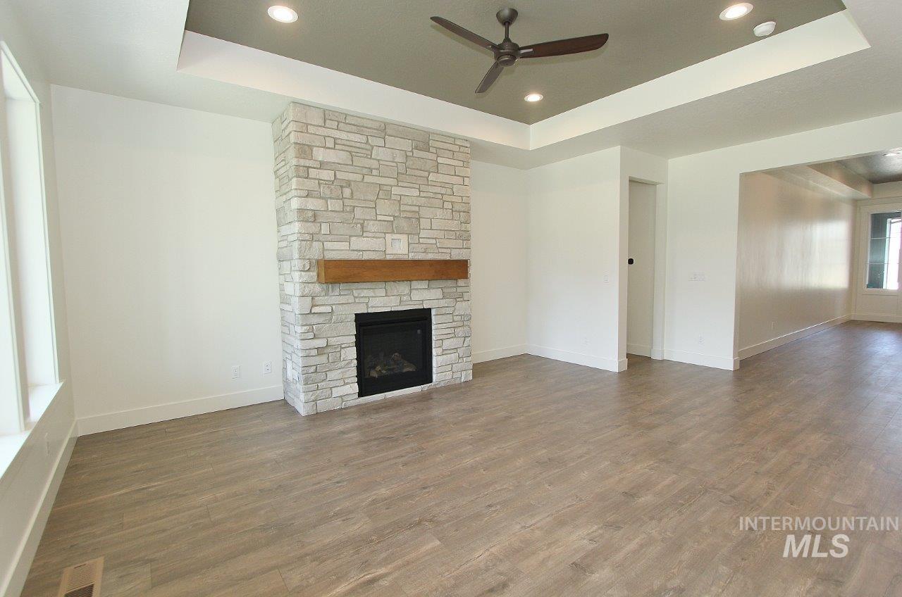 2017 E Brace St, Meridian, Idaho 83642, 3 Bedrooms, 2 Bathrooms, Residential For Sale, Price $624,900, 98968789