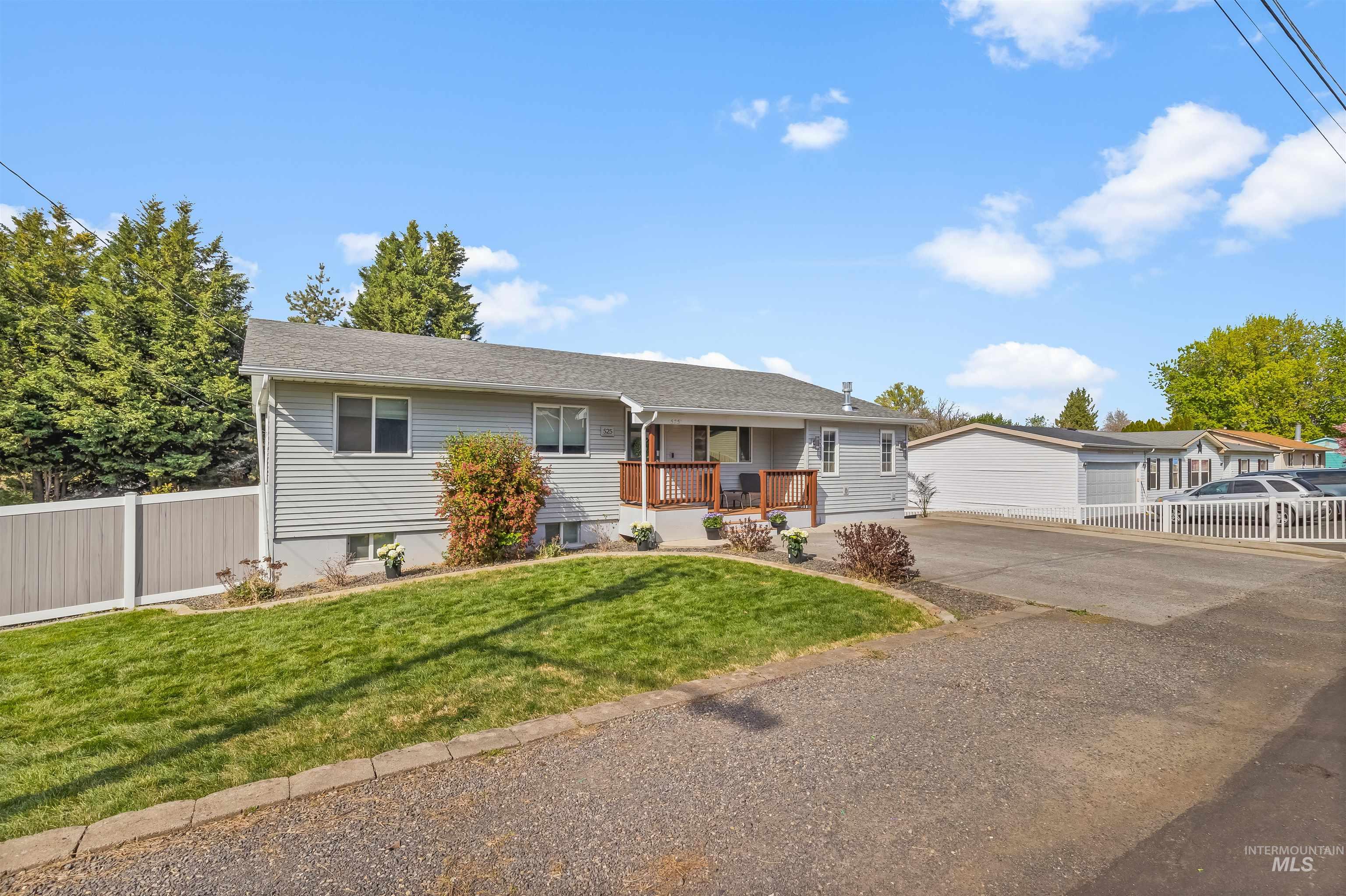 525 Park Ave, Lewiston, Idaho 83501, 4 Bedrooms, 3 Bathrooms, Residential For Sale, Price $599,000, 98968790