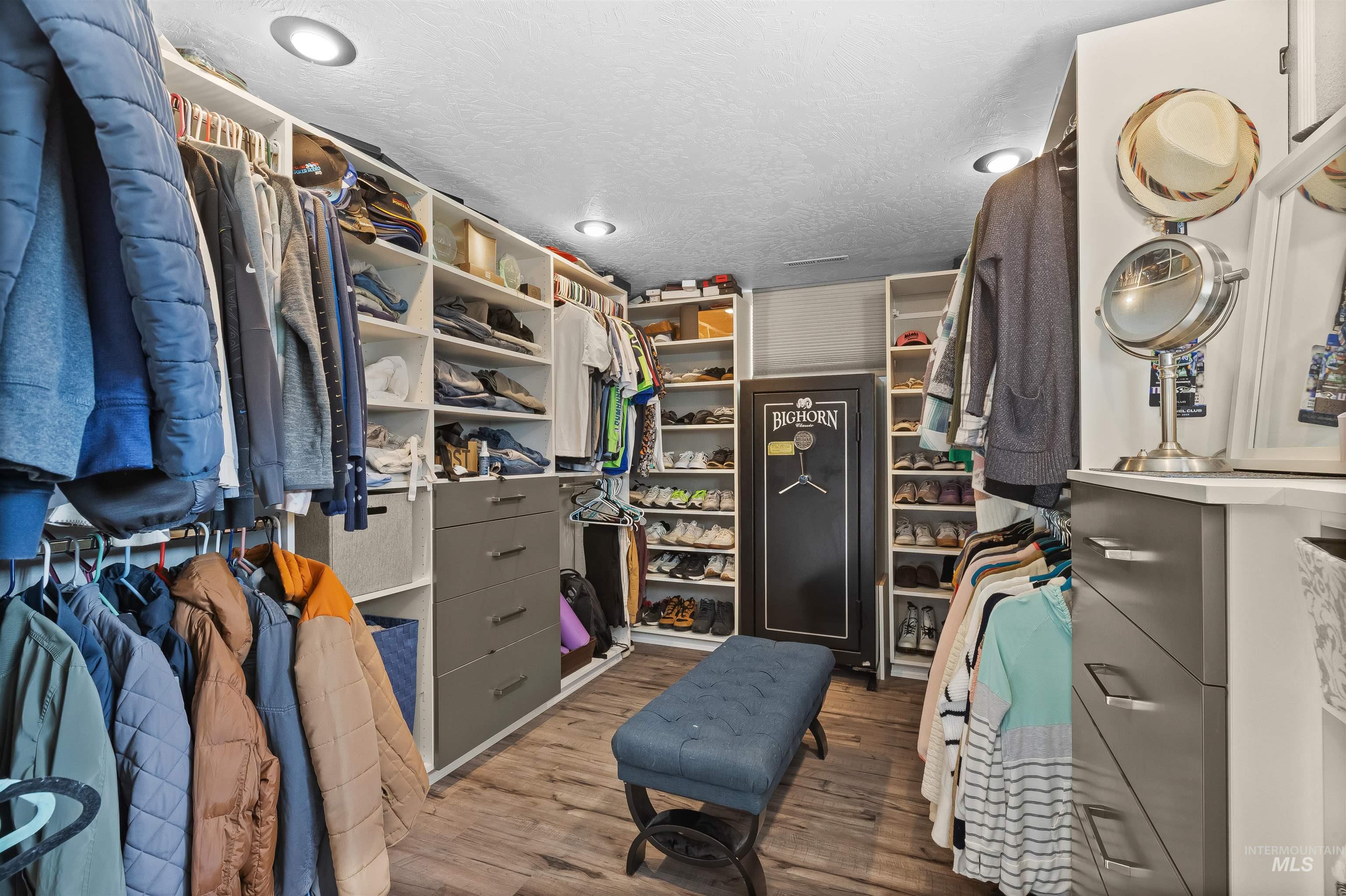 525 Park Ave, Lewiston, Idaho 83501, 4 Bedrooms, 3 Bathrooms, Residential For Sale, Price $599,000, 98968790