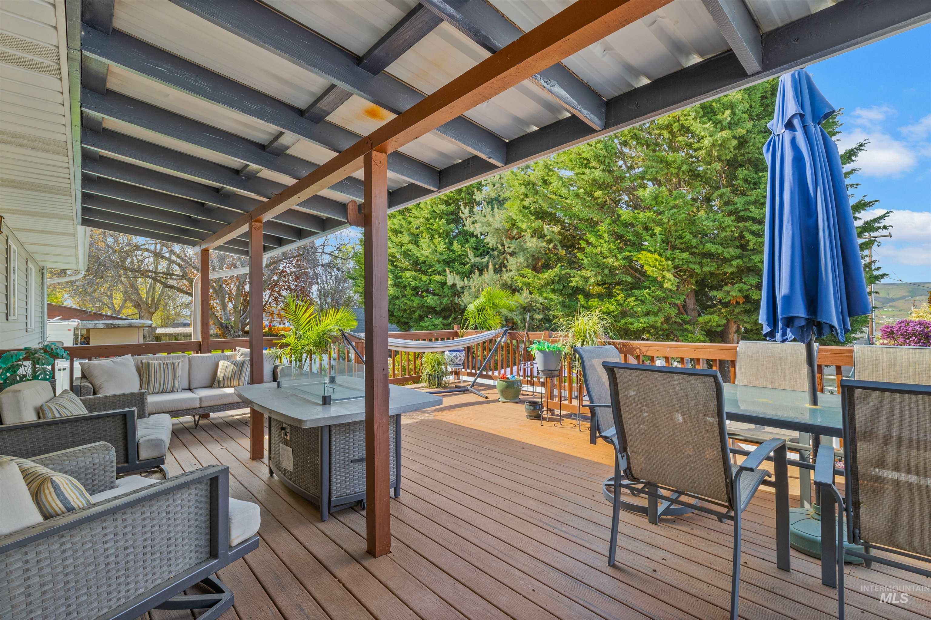 525 Park Ave, Lewiston, Idaho 83501, 4 Bedrooms, 3 Bathrooms, Residential For Sale, Price $599,000, 98968790