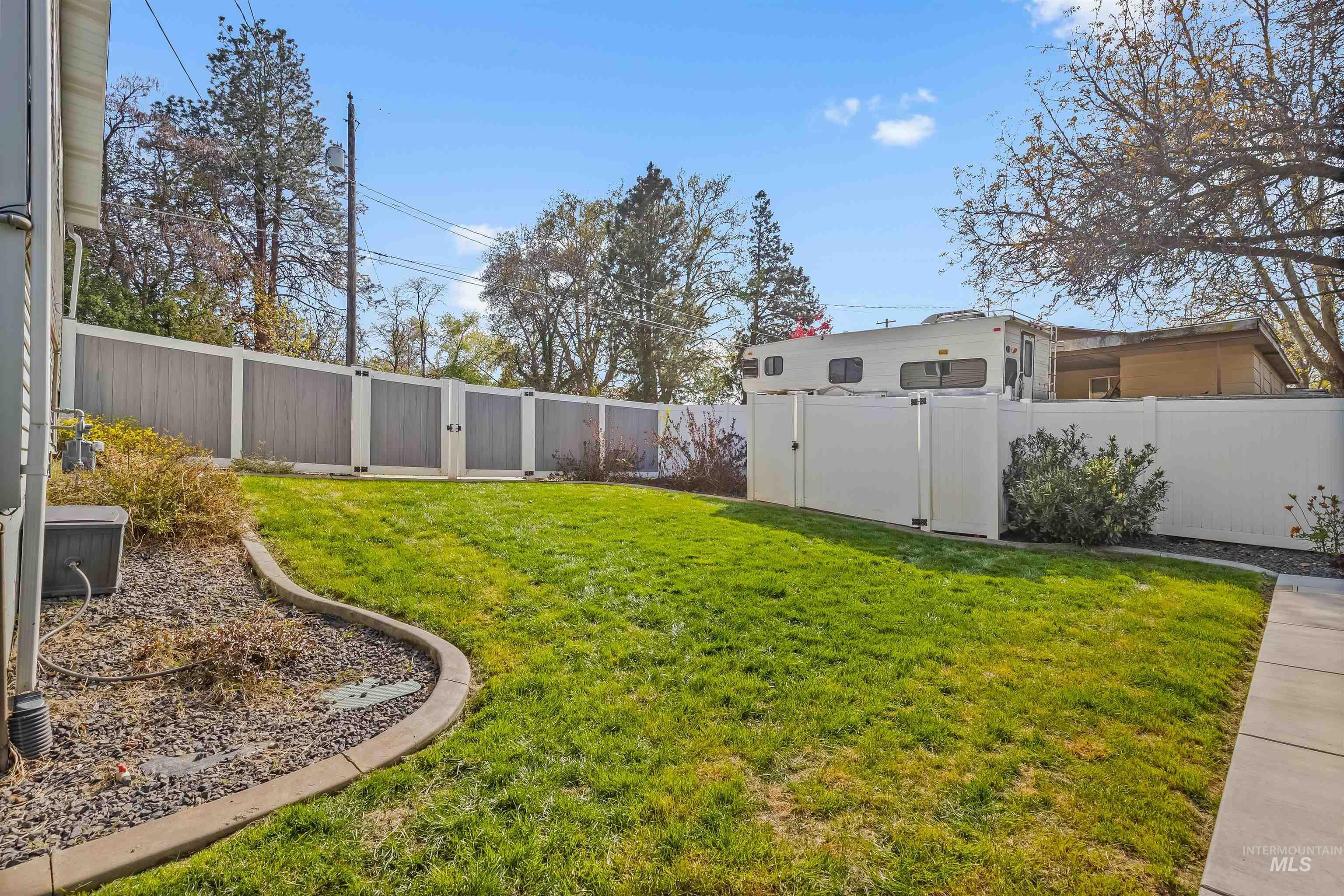 525 Park Ave, Lewiston, Idaho 83501, 4 Bedrooms, 3 Bathrooms, Residential For Sale, Price $599,000, 98968790