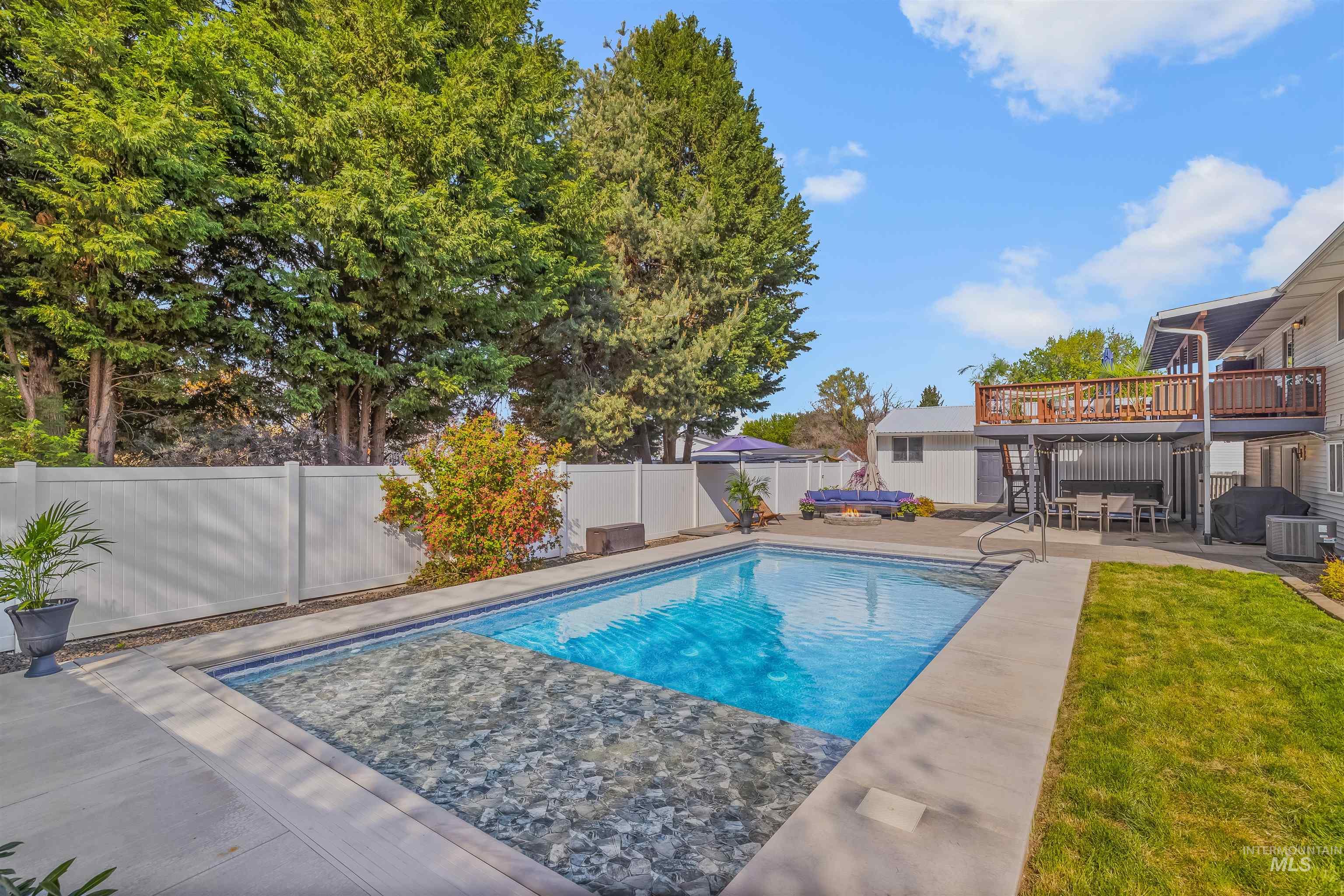 525 Park Ave, Lewiston, Idaho 83501, 4 Bedrooms, 3 Bathrooms, Residential For Sale, Price $599,000, 98968790