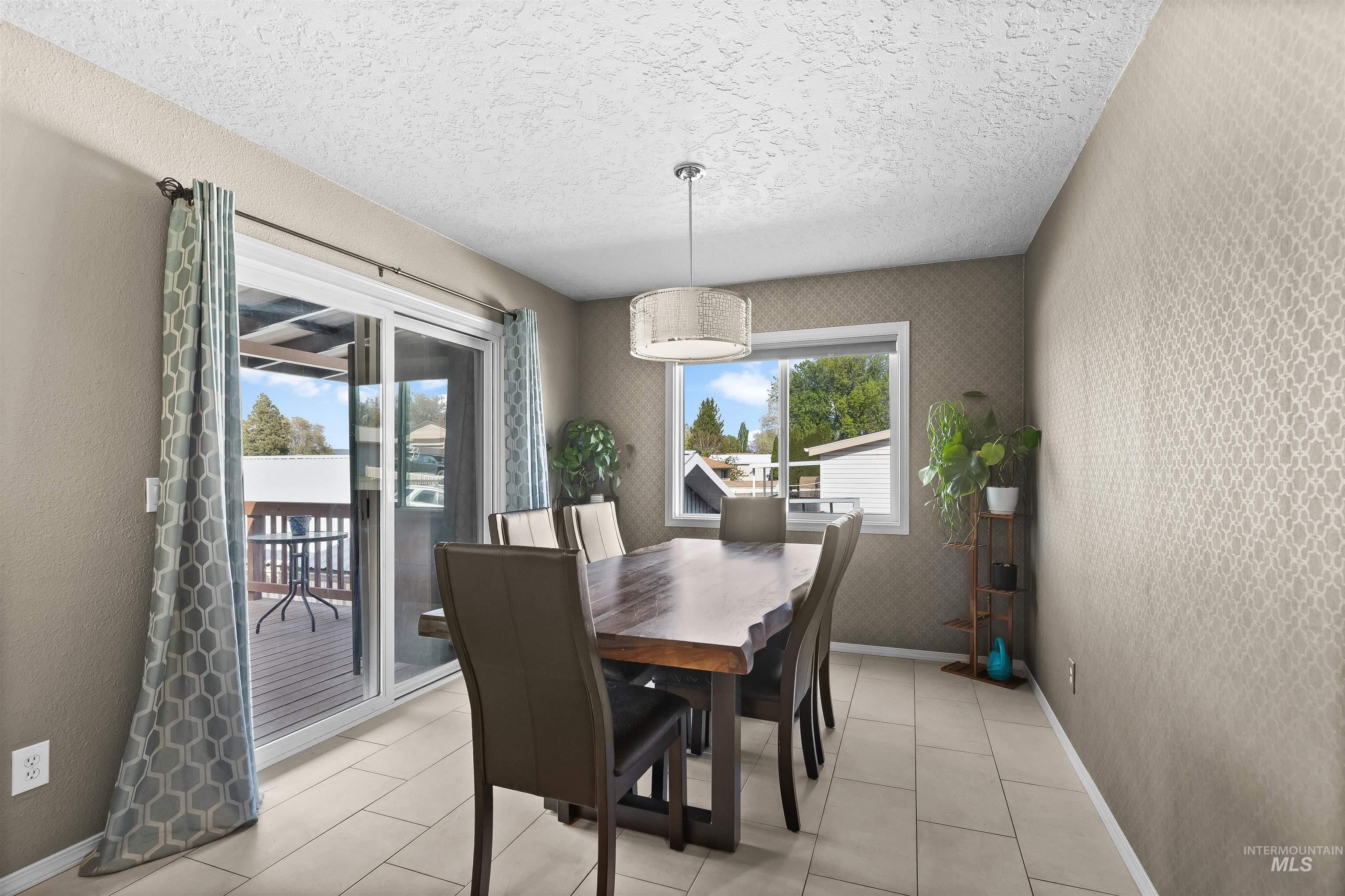 525 Park Ave, Lewiston, Idaho 83501, 4 Bedrooms, 3 Bathrooms, Residential For Sale, Price $599,000, 98968790