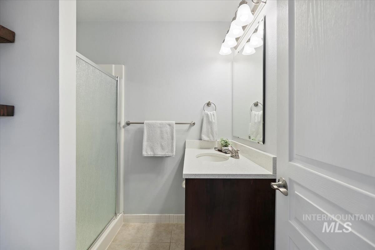 8779 W Pine Valley Ln, Boise, Idaho 83709, 3 Bedrooms, 2.5 Bathrooms, Residential For Sale, Price $350,000, 98968791