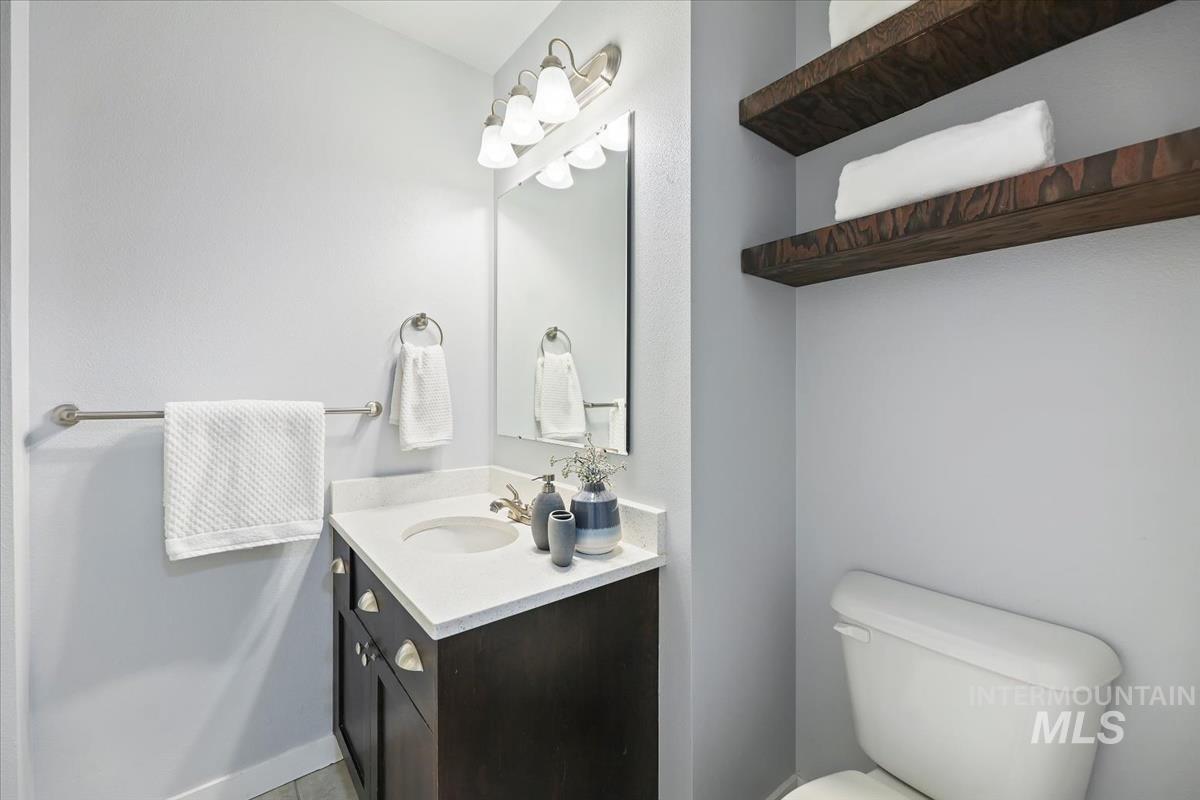 8779 W Pine Valley Ln, Boise, Idaho 83709, 3 Bedrooms, 2.5 Bathrooms, Residential For Sale, Price $350,000, 98968791