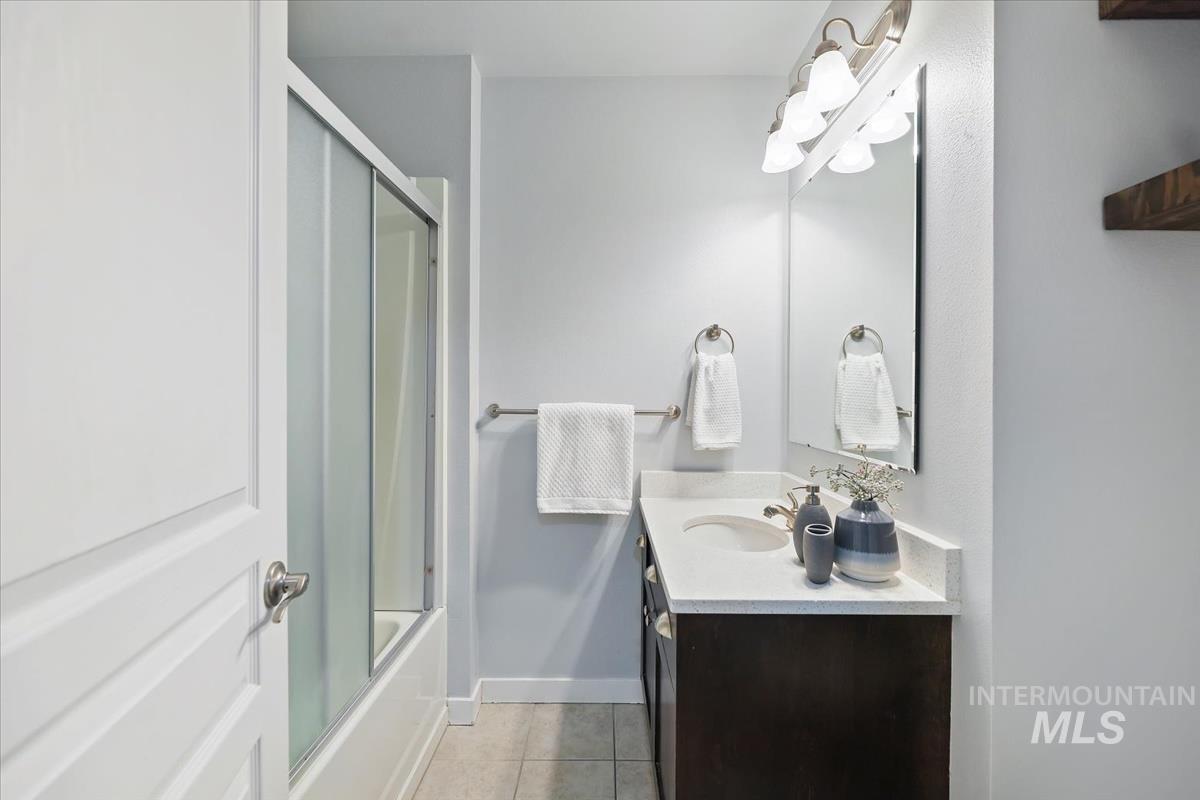 8779 W Pine Valley Ln, Boise, Idaho 83709, 3 Bedrooms, 2.5 Bathrooms, Residential For Sale, Price $350,000, 98968791