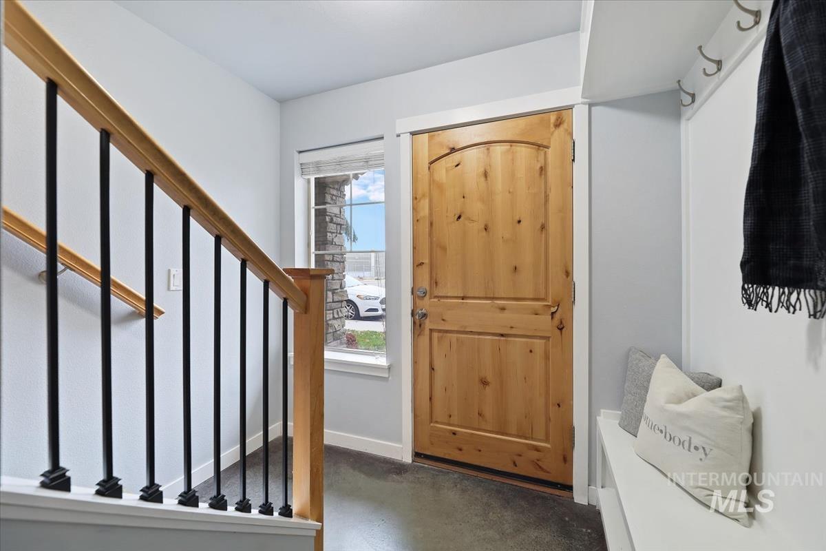 8779 W Pine Valley Ln, Boise, Idaho 83709, 3 Bedrooms, 2.5 Bathrooms, Residential For Sale, Price $350,000, 98968791