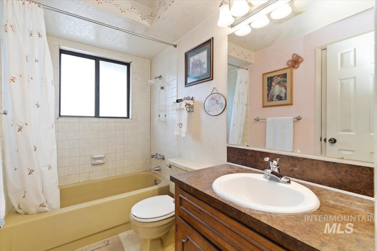 11800 W Florida Drive, Boise, Idaho 83709, Business/Commercial For Sale, Price $695,000, 98968793