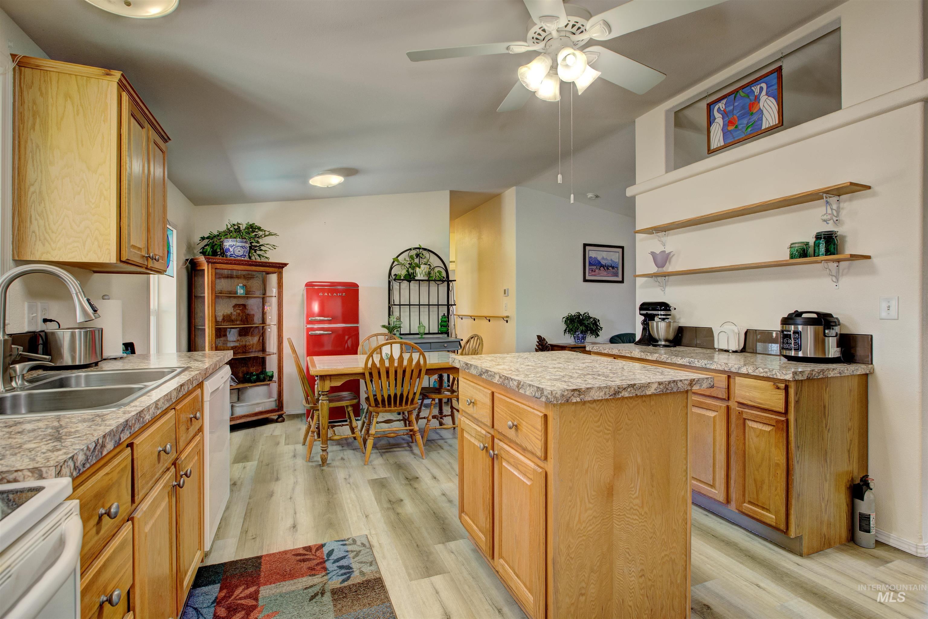 7687 Winter Horses Dr, Middleton, Idaho 83644, 4 Bedrooms, 3 Bathrooms, Residential For Sale, Price $575,000, 98968799