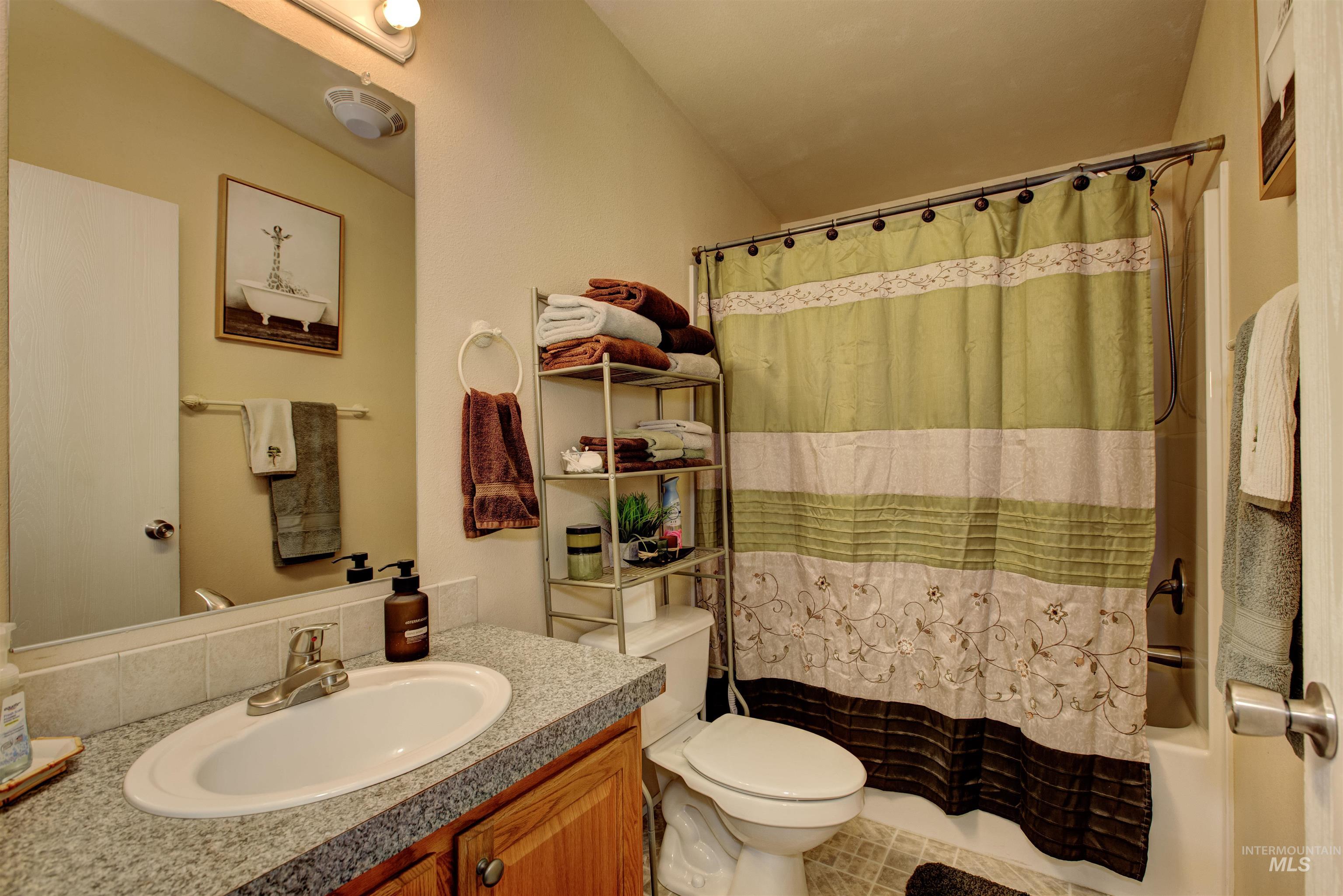 7687 Winter Horses Dr, Middleton, Idaho 83644, 4 Bedrooms, 3 Bathrooms, Residential For Sale, Price $575,000, 98968799