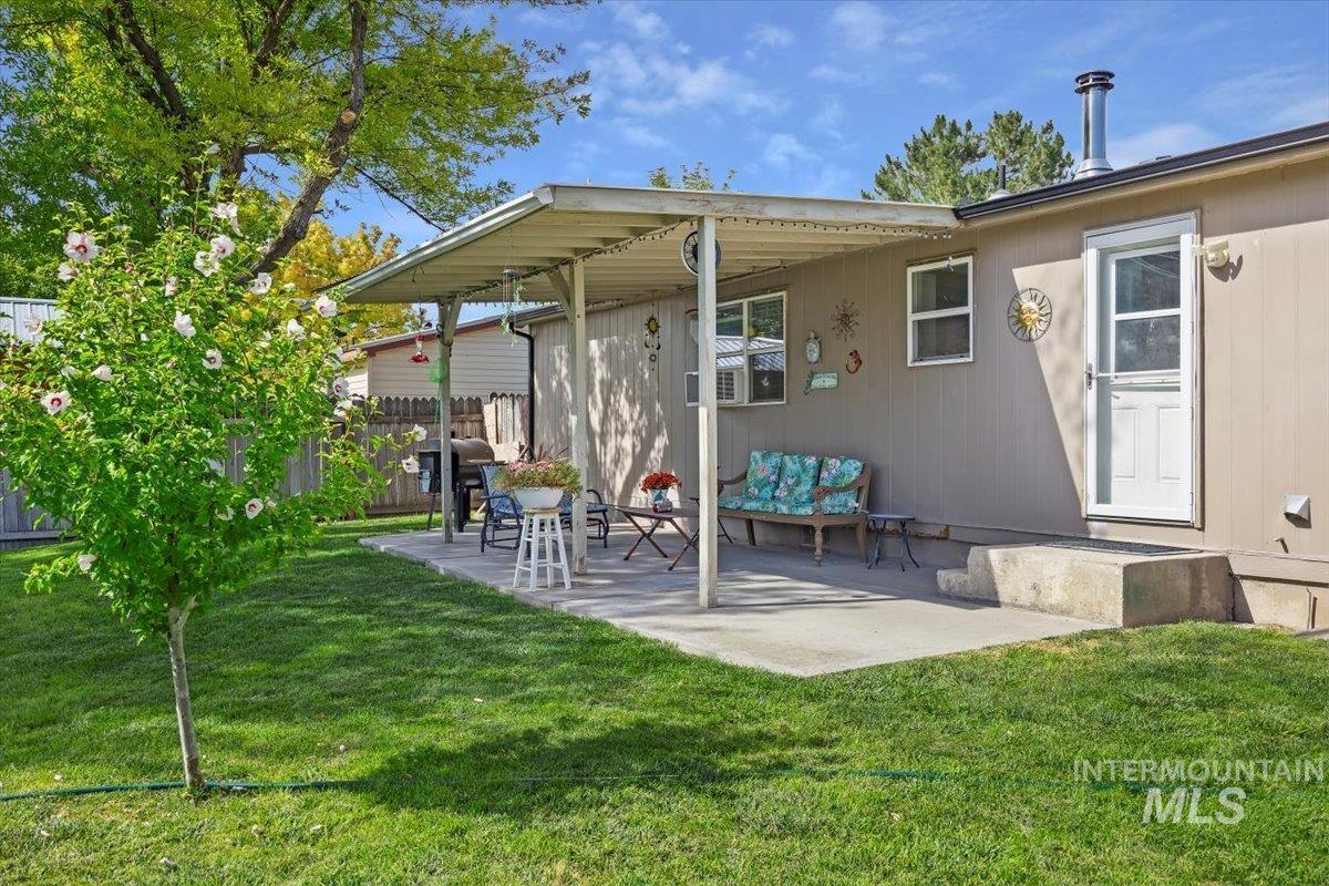 519 Wiseman, Hansen, Idaho 83338, 3 Bedrooms, 1 Bathroom, Residential For Sale, Price $265,000, 98968823