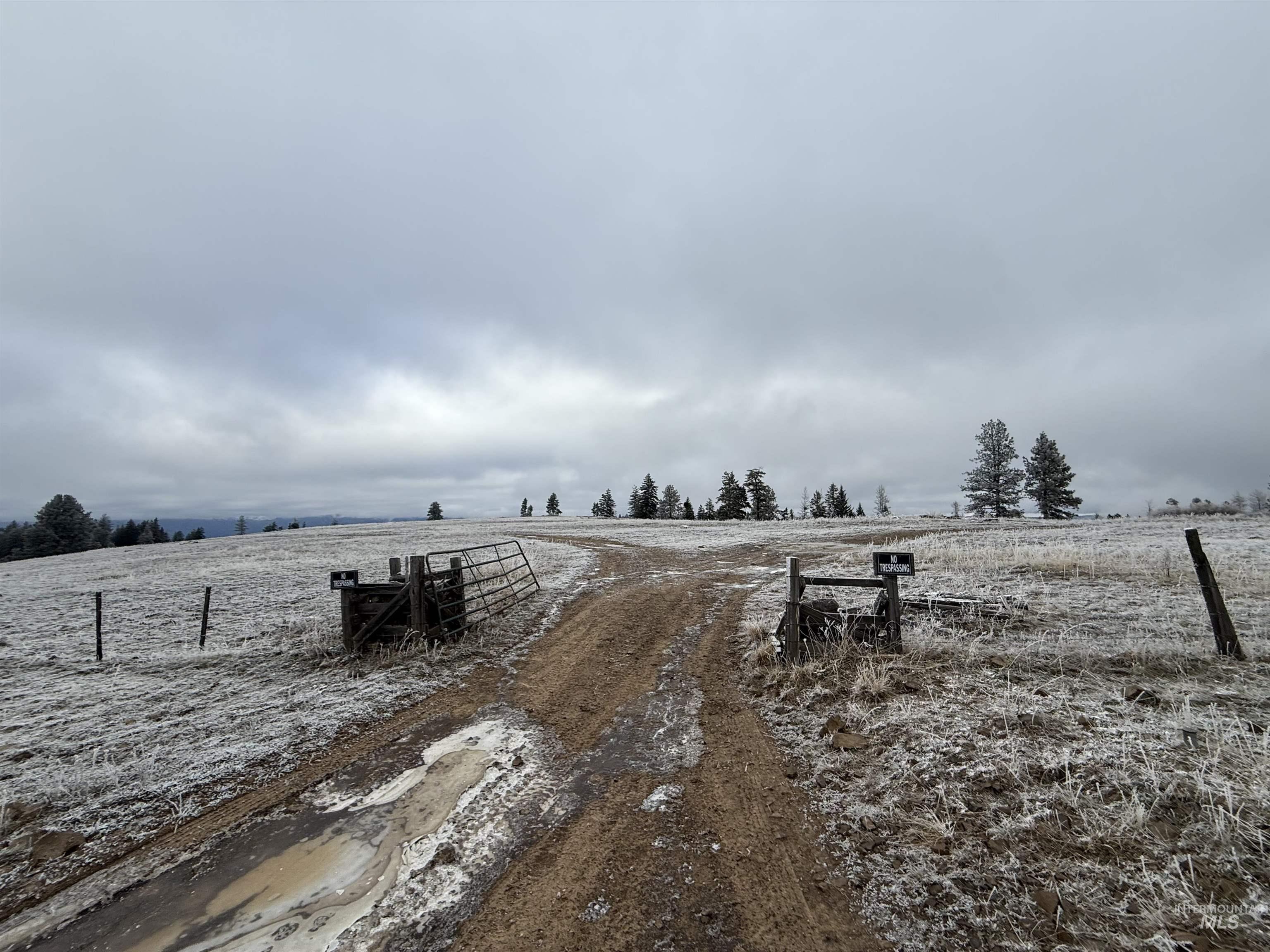 View of home's community featuring a view of countryside