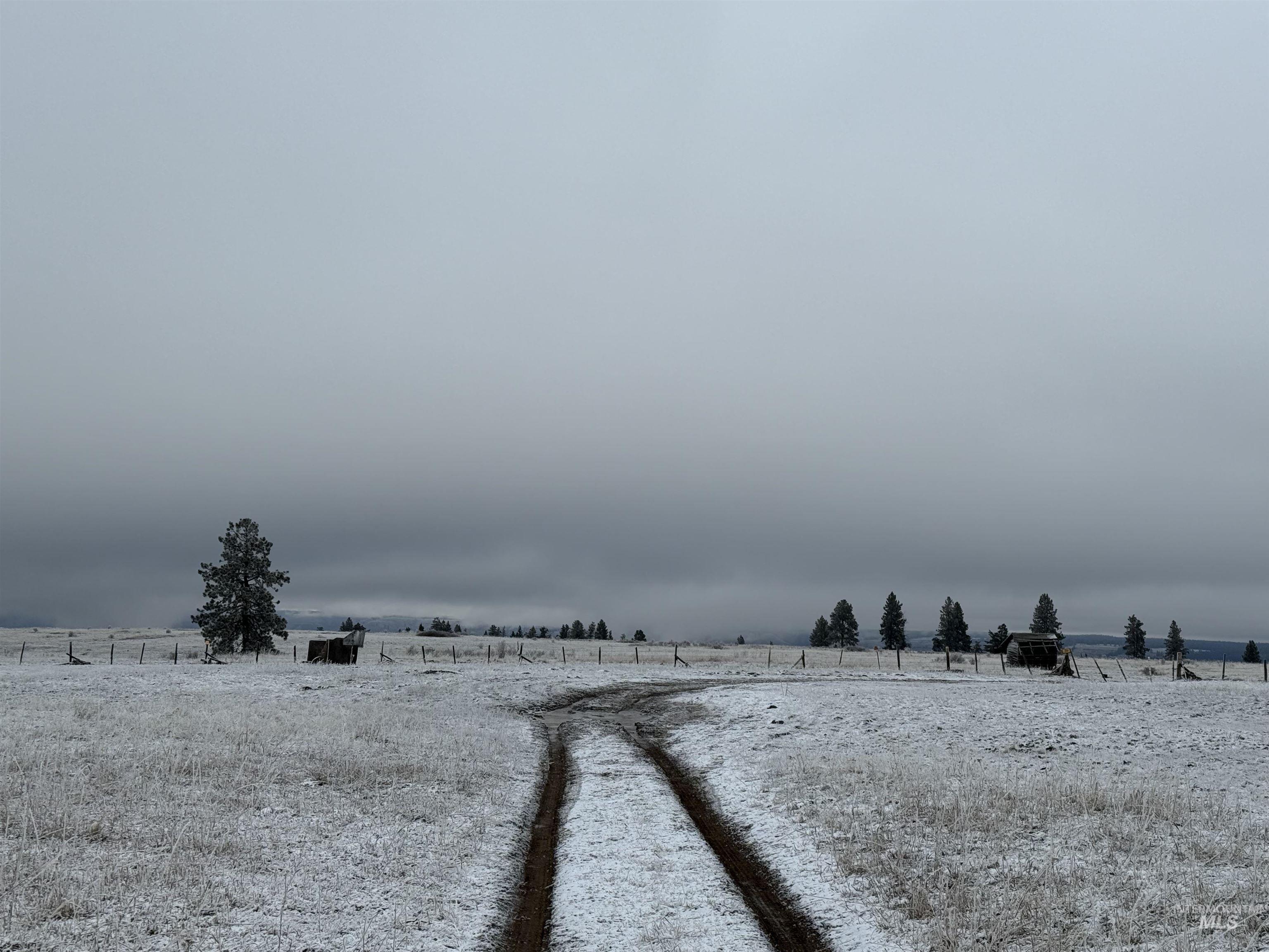 View of yard with a view of countryside