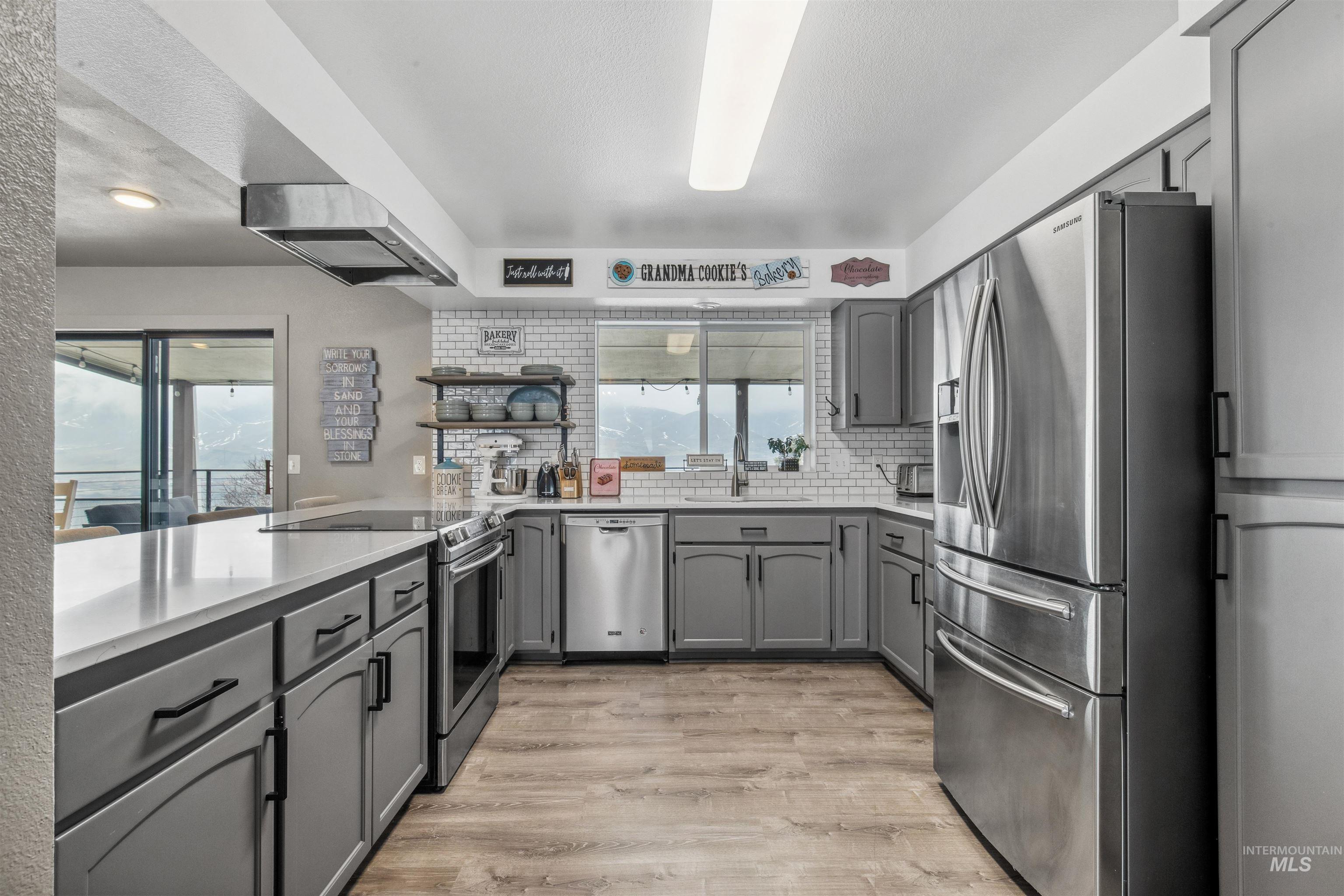 940 Coulter Ln, Clarkston, Washington 99403, 3 Bedrooms, 3 Bathrooms, Residential For Sale, Price $589,000, 98968828