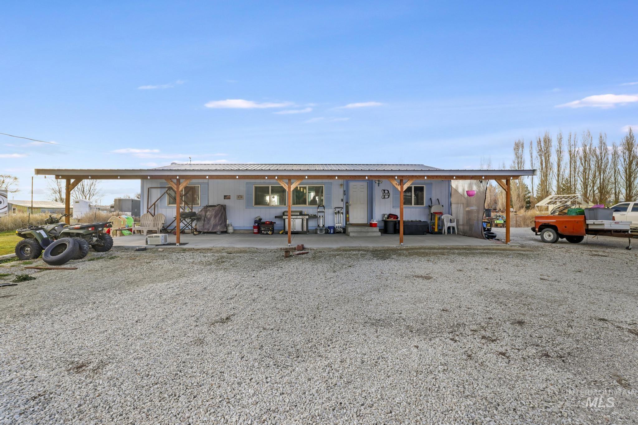 89 S 860 Road West, Paul, Idaho 83347-0000, 3 Bedrooms, 2 Bathrooms, Residential For Sale, Price $340,000, 98968839