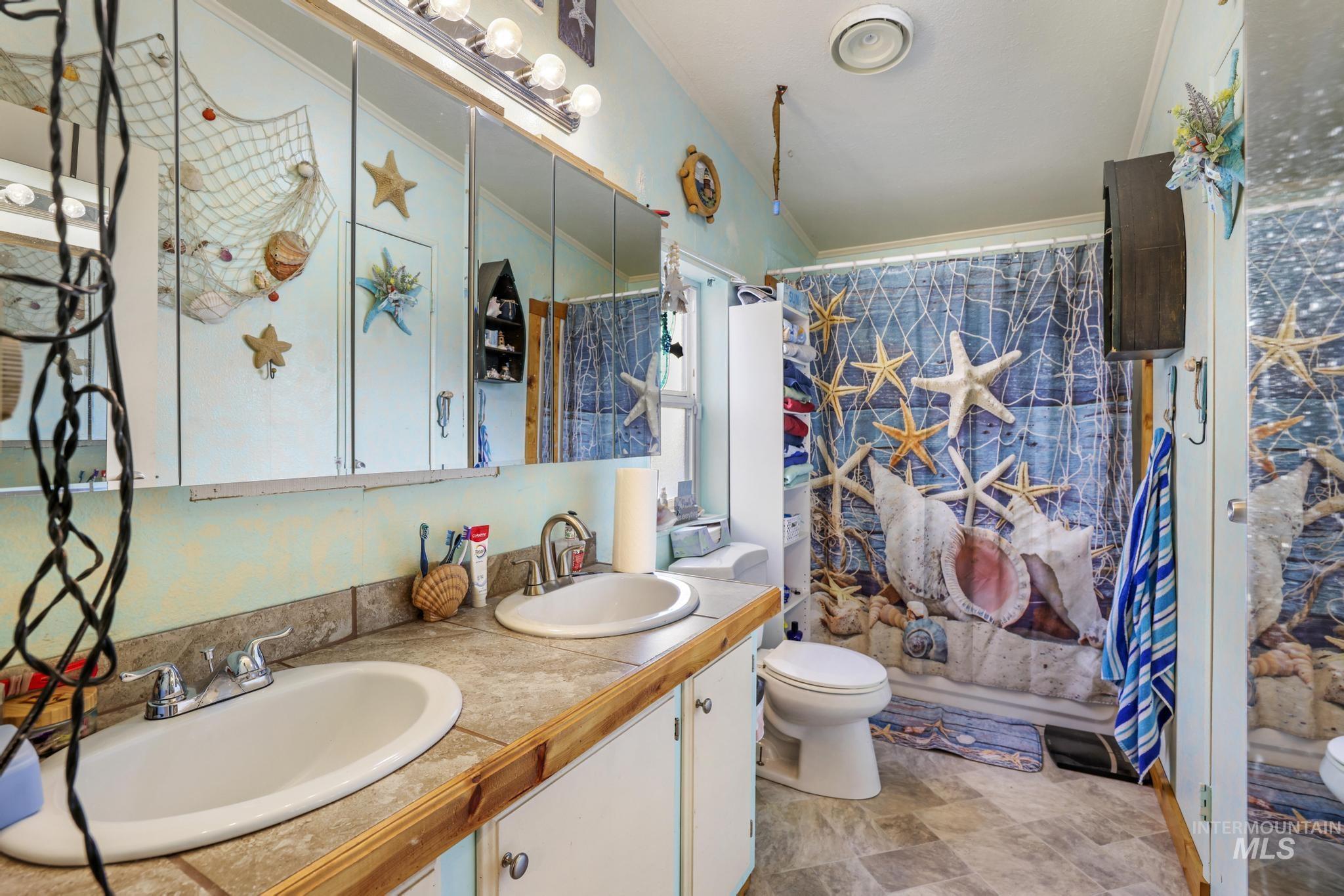 89 S 860 Road West, Paul, Idaho 83347-0000, 3 Bedrooms, 2 Bathrooms, Residential For Sale, Price $340,000, 98968839