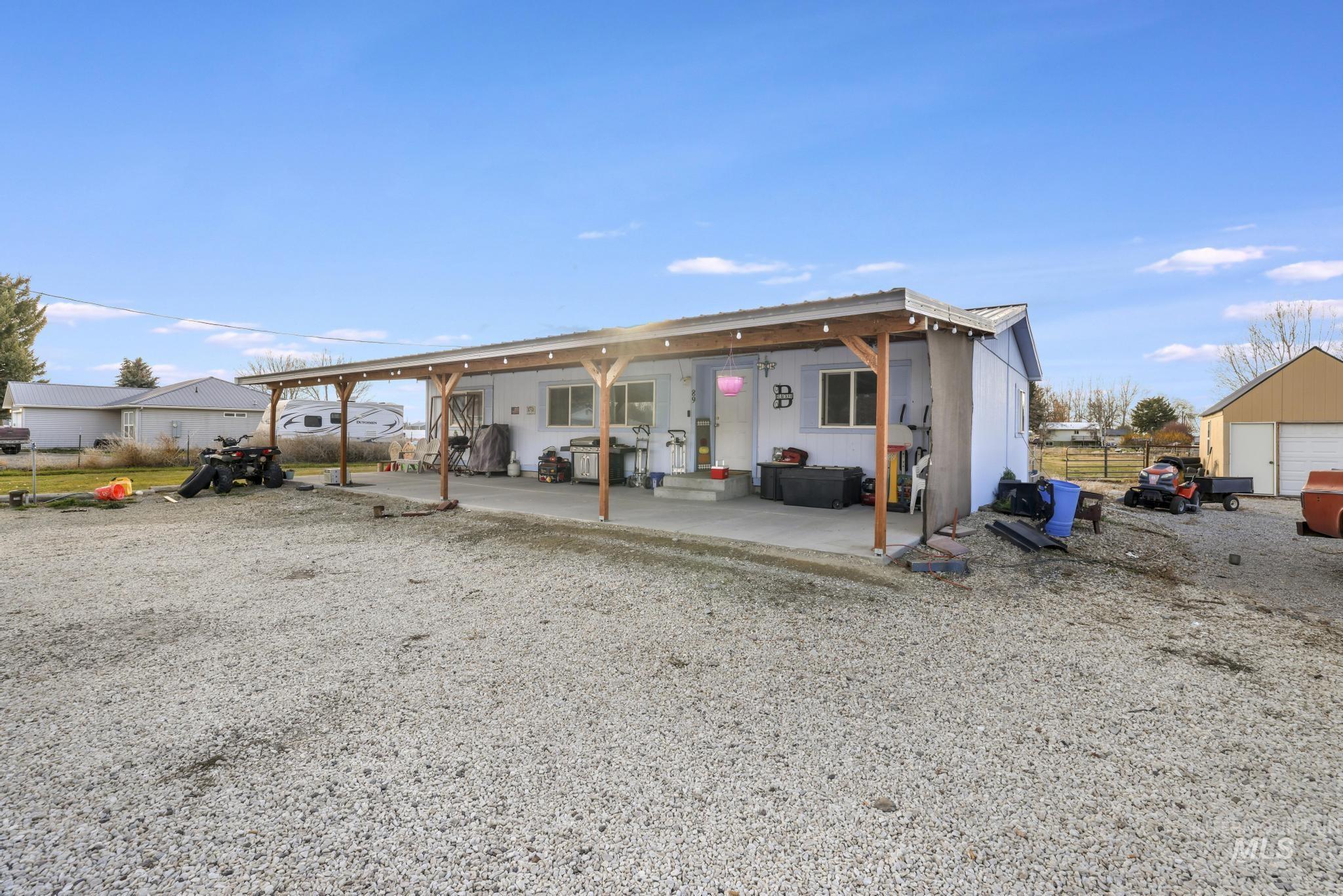 89 S 860 Road West, Paul, Idaho 83347-0000, 3 Bedrooms, 2 Bathrooms, Residential For Sale, Price $340,000, 98968839