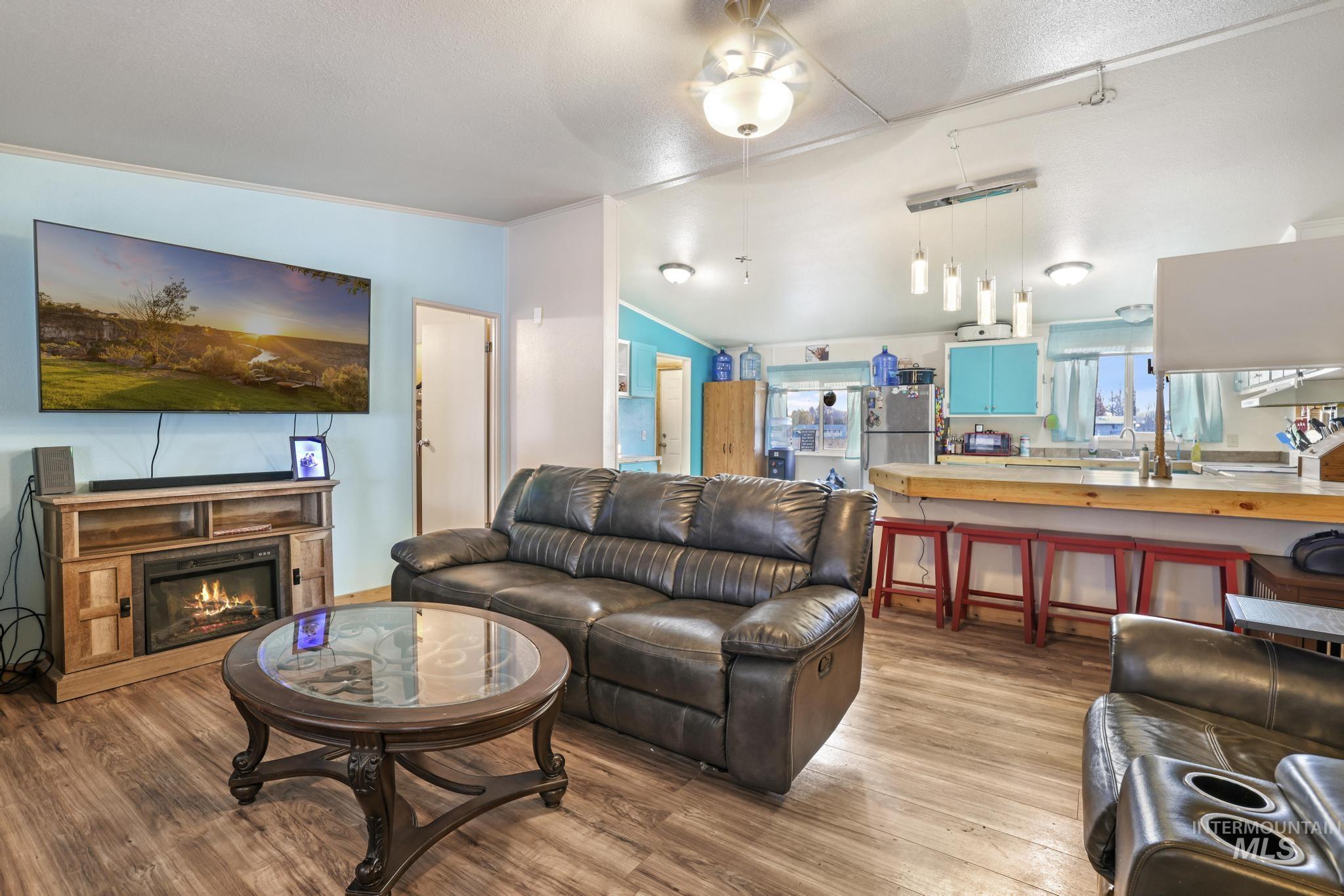 89 S 860 Road West, Paul, Idaho 83347-0000, 3 Bedrooms, 2 Bathrooms, Residential For Sale, Price $340,000, 98968839