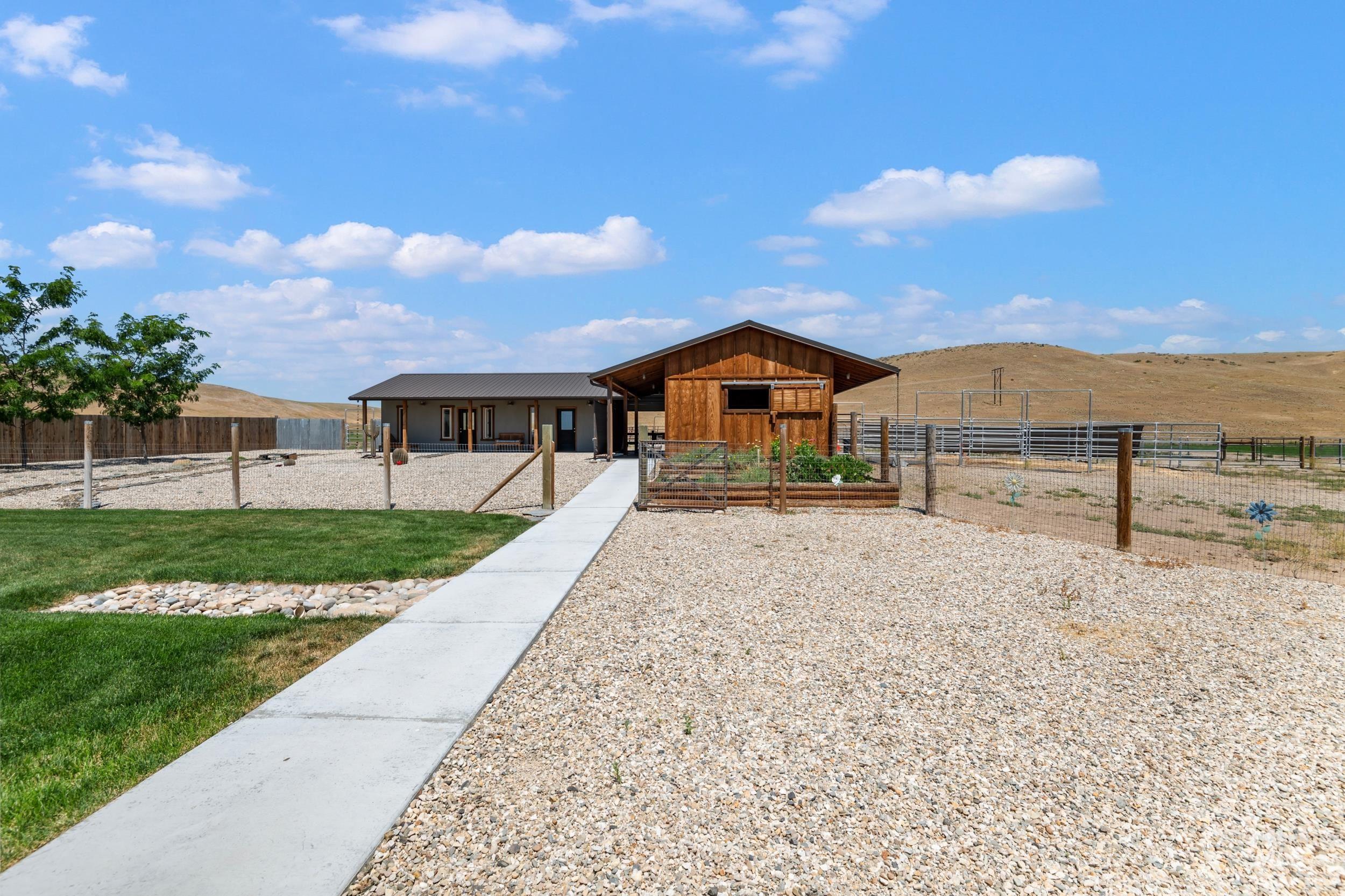 900 Robin Ln, Emmett, Idaho 83617, 3 Bedrooms, 3 Bathrooms, Residential For Sale, Price $1,749,500, 98968844