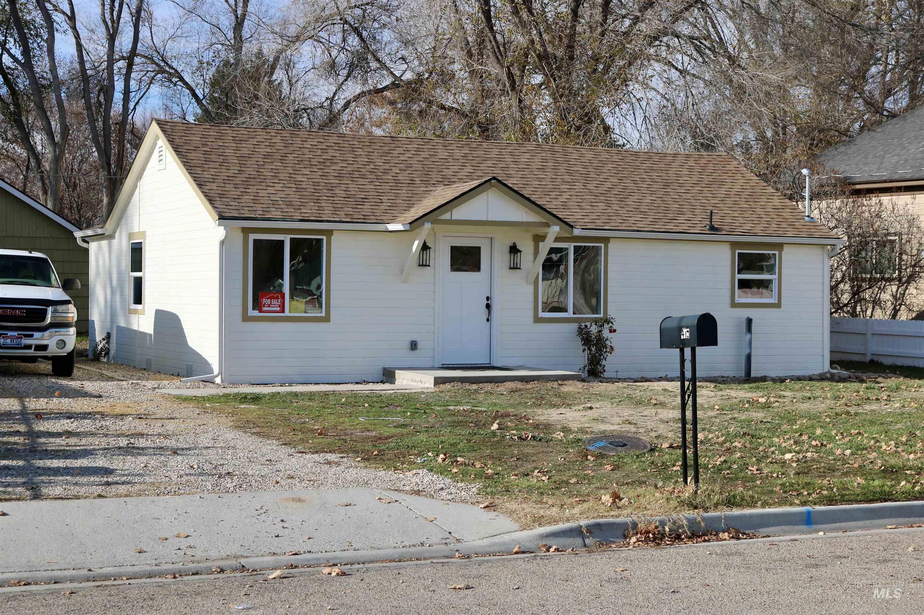 415 Mason, Nampa, Idaho 83686, 3 Bedrooms, 1.5 Bathrooms, Residential For Sale, Price $334,000, 98968848